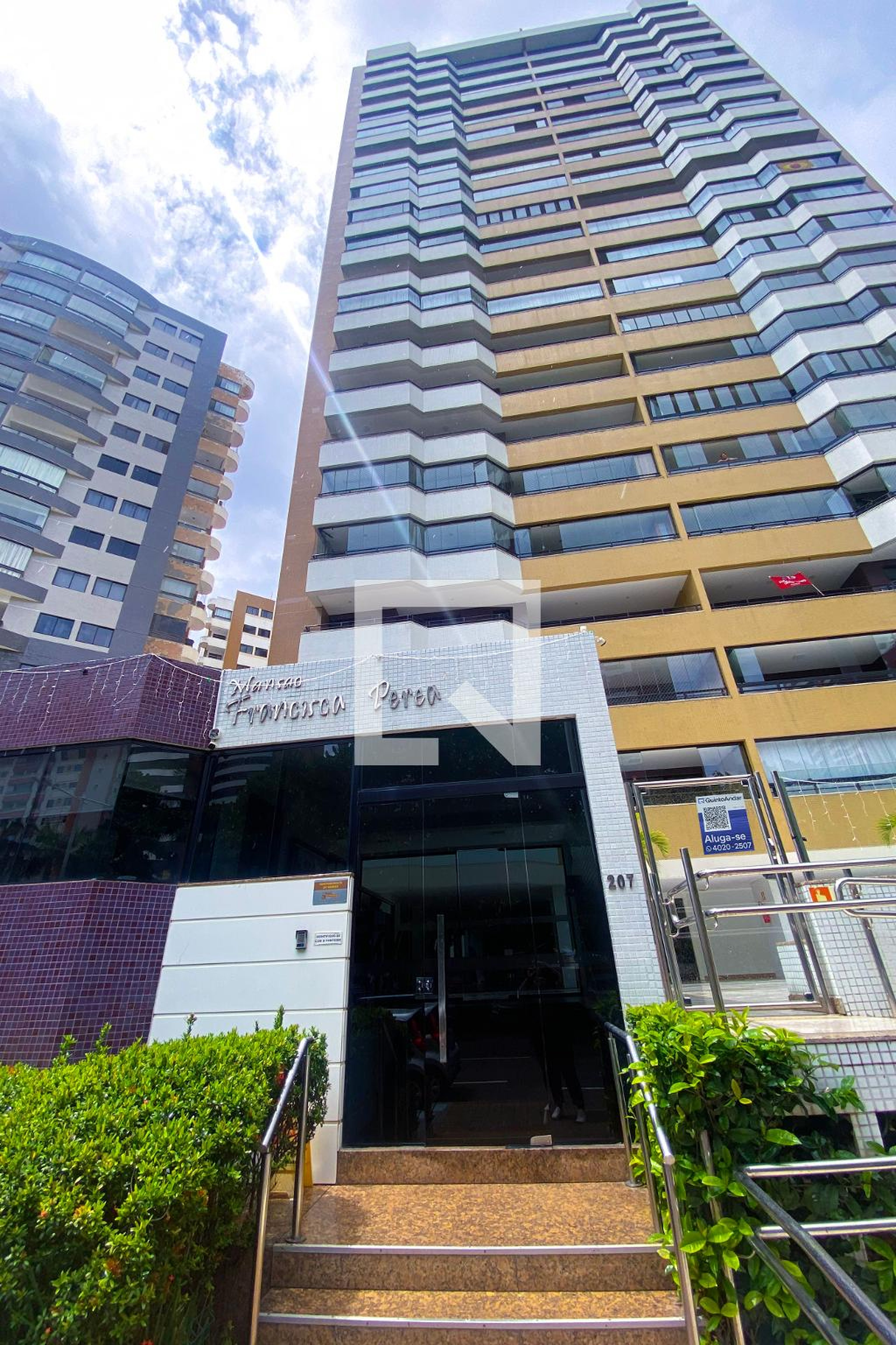 Fachada Condomínio Mansão Francisca Perea