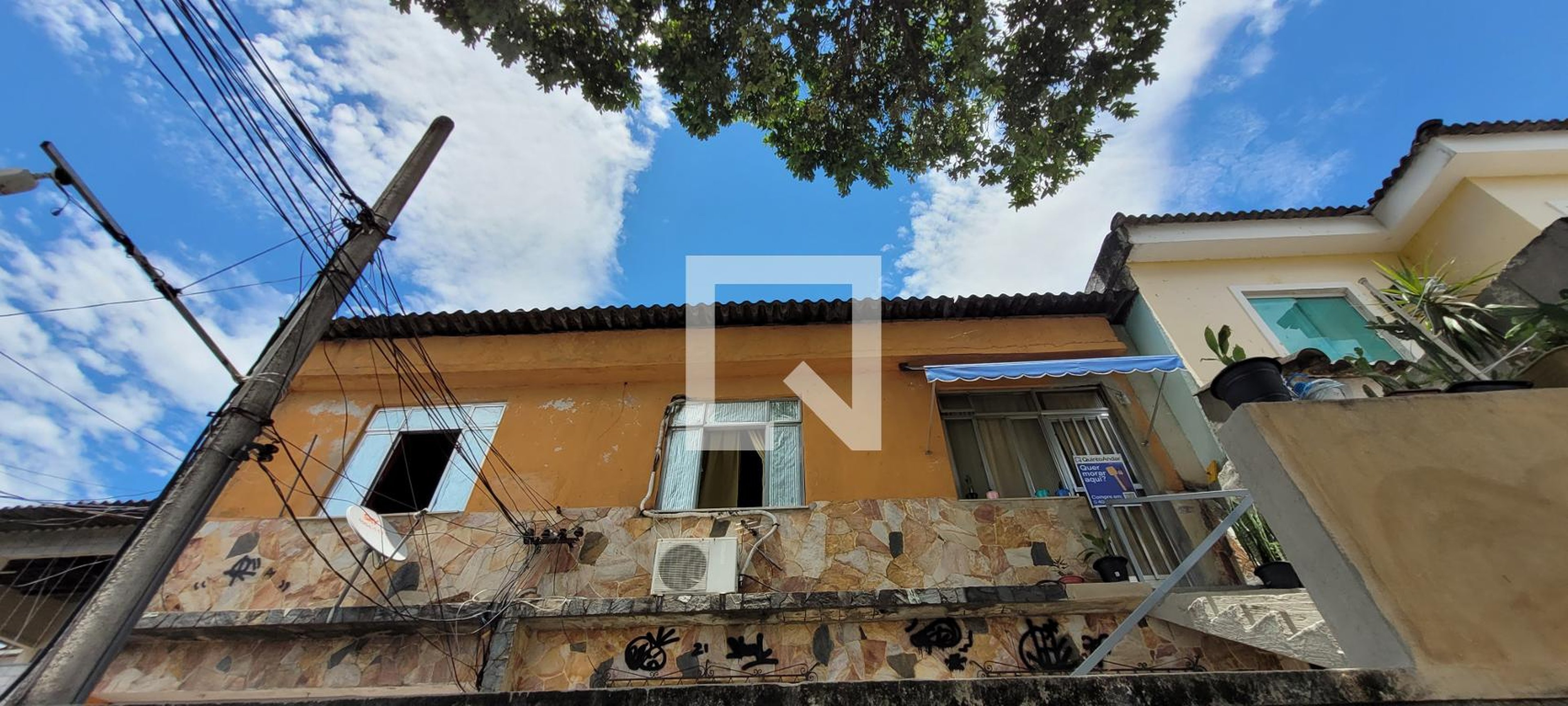 Fachada Condomínio em Rua Araçoiaba, 81