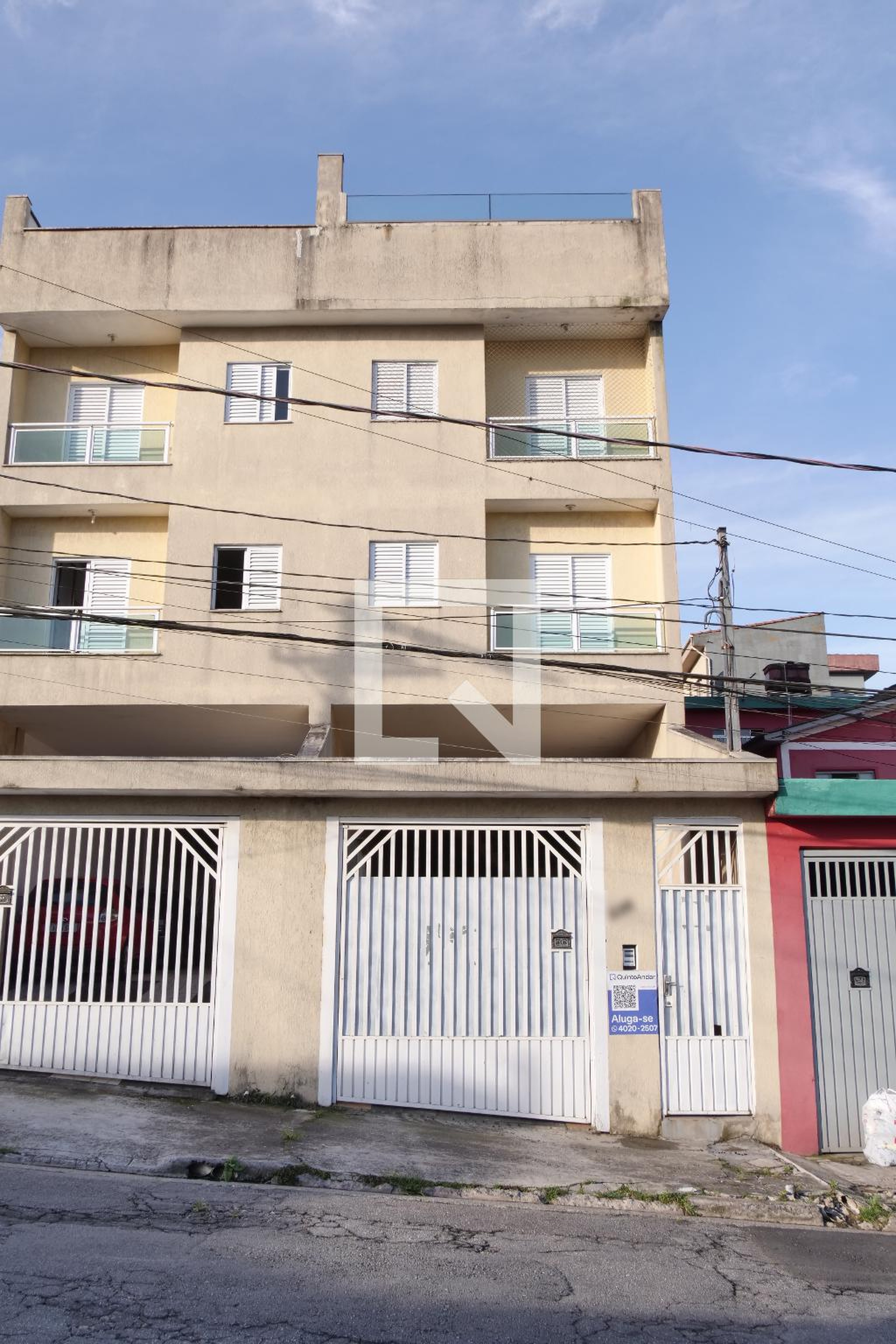 Fachada Condomínio em Rua Aristarco, 226