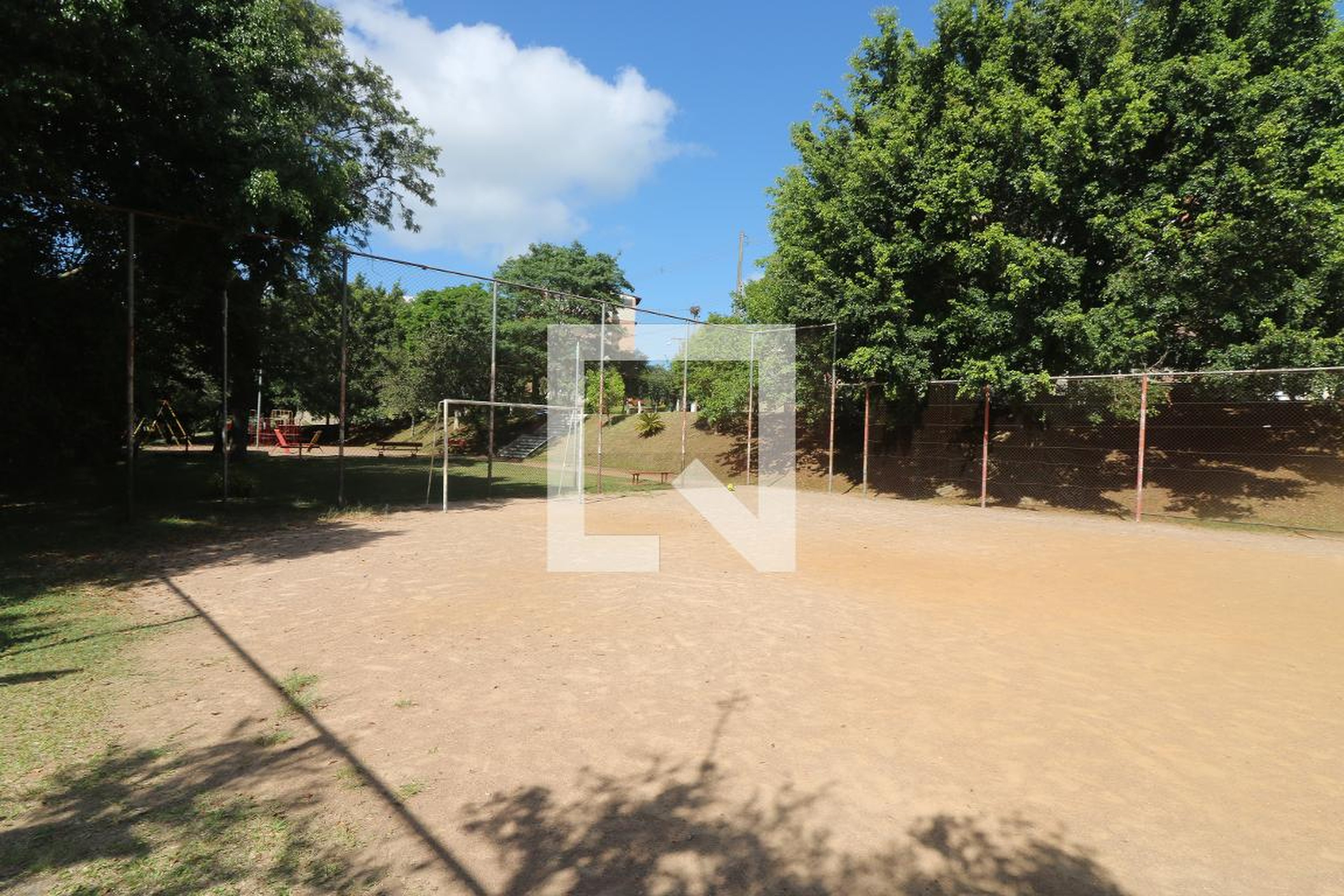 Quadra - Village Center