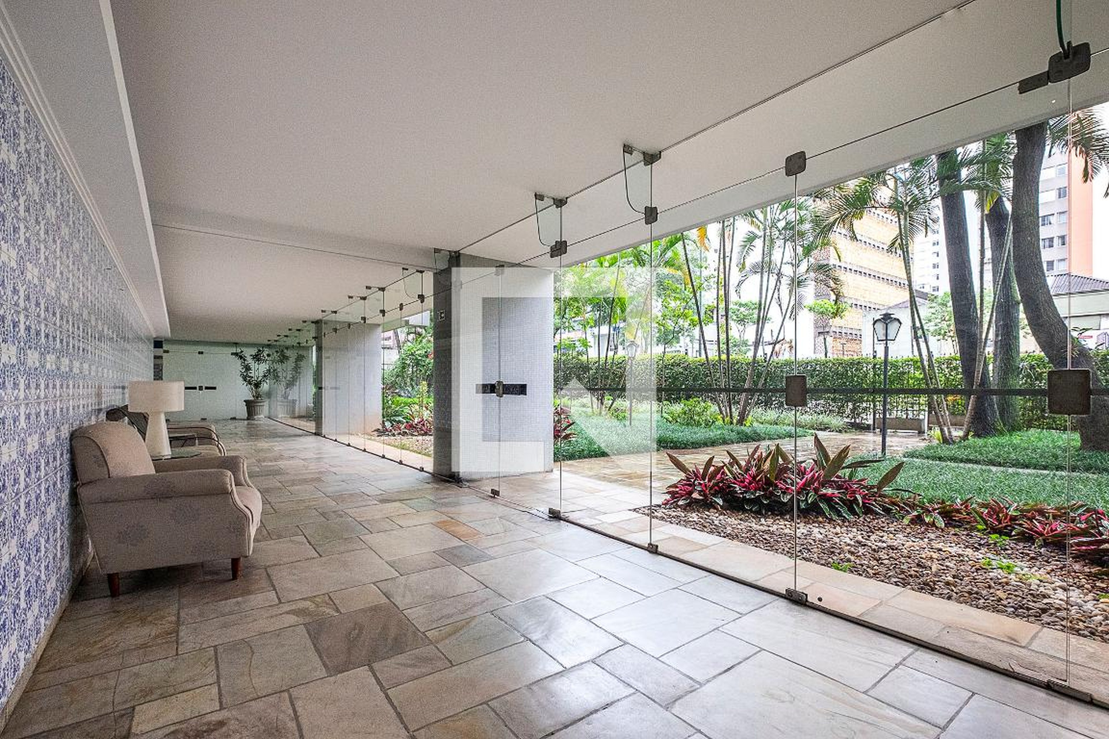 Hall de entrada Condomínio Caruana