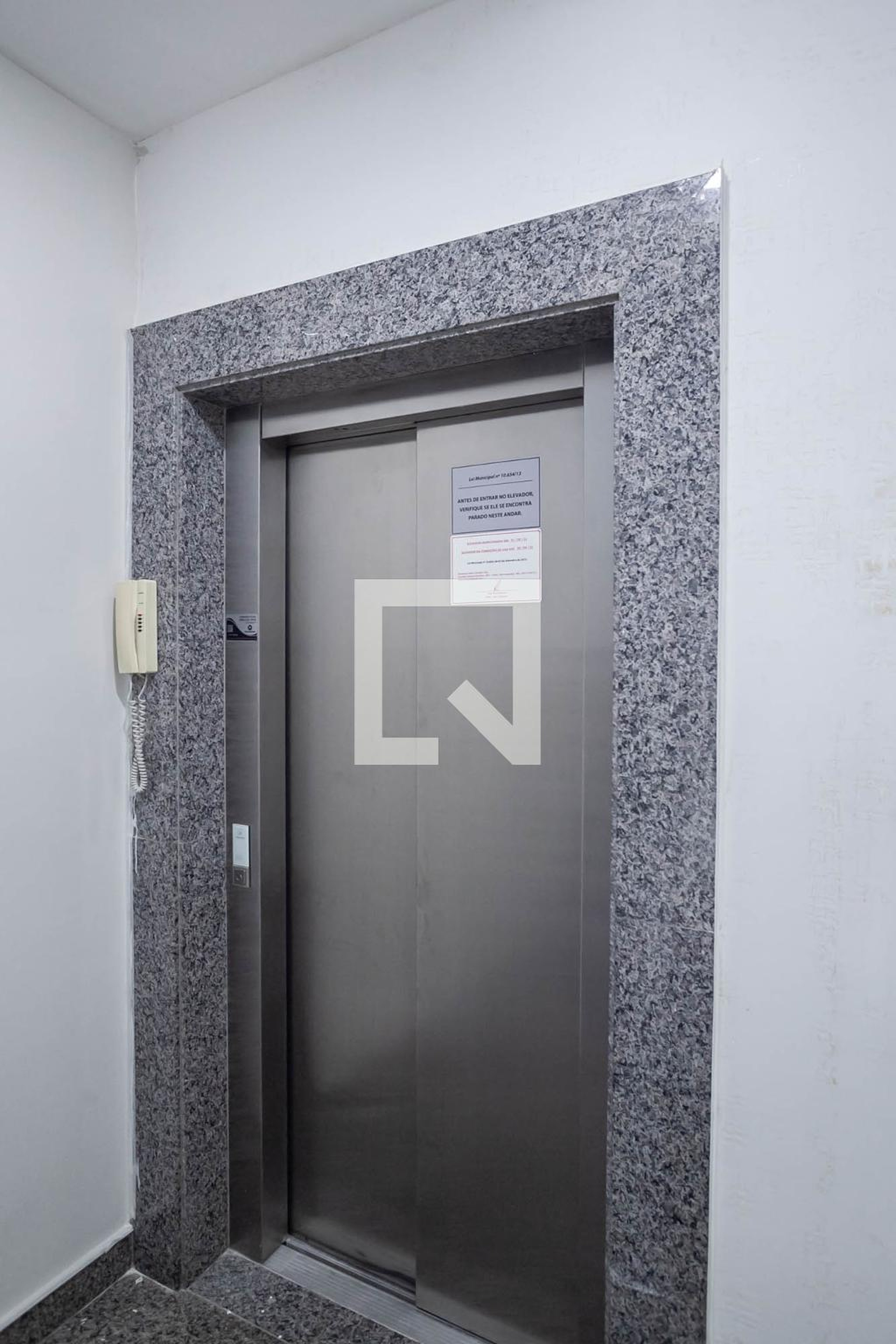 Entrada - Edifício Fernanda Bellamy