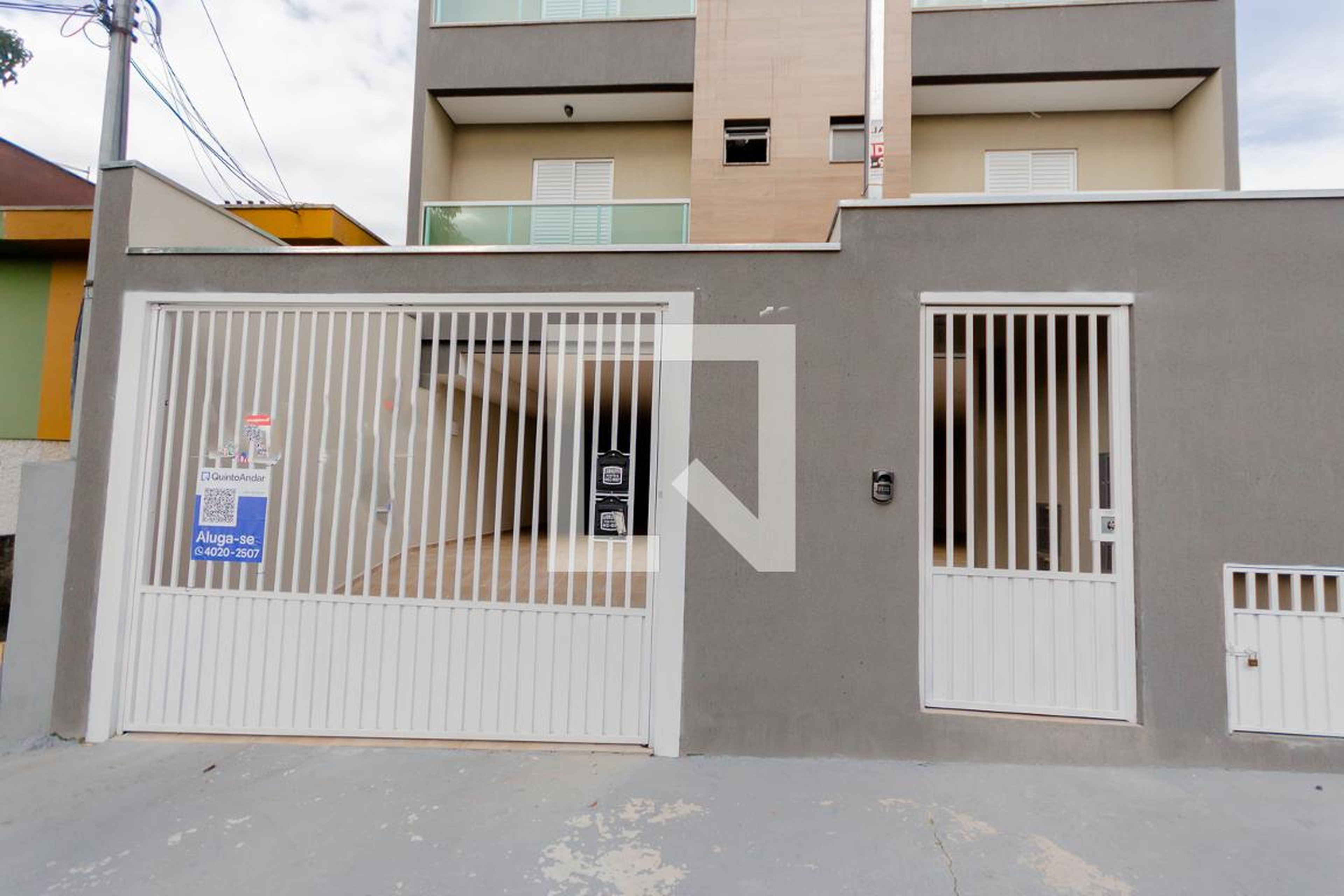 Fachada Condomínio em Rua Dalmácia, 125