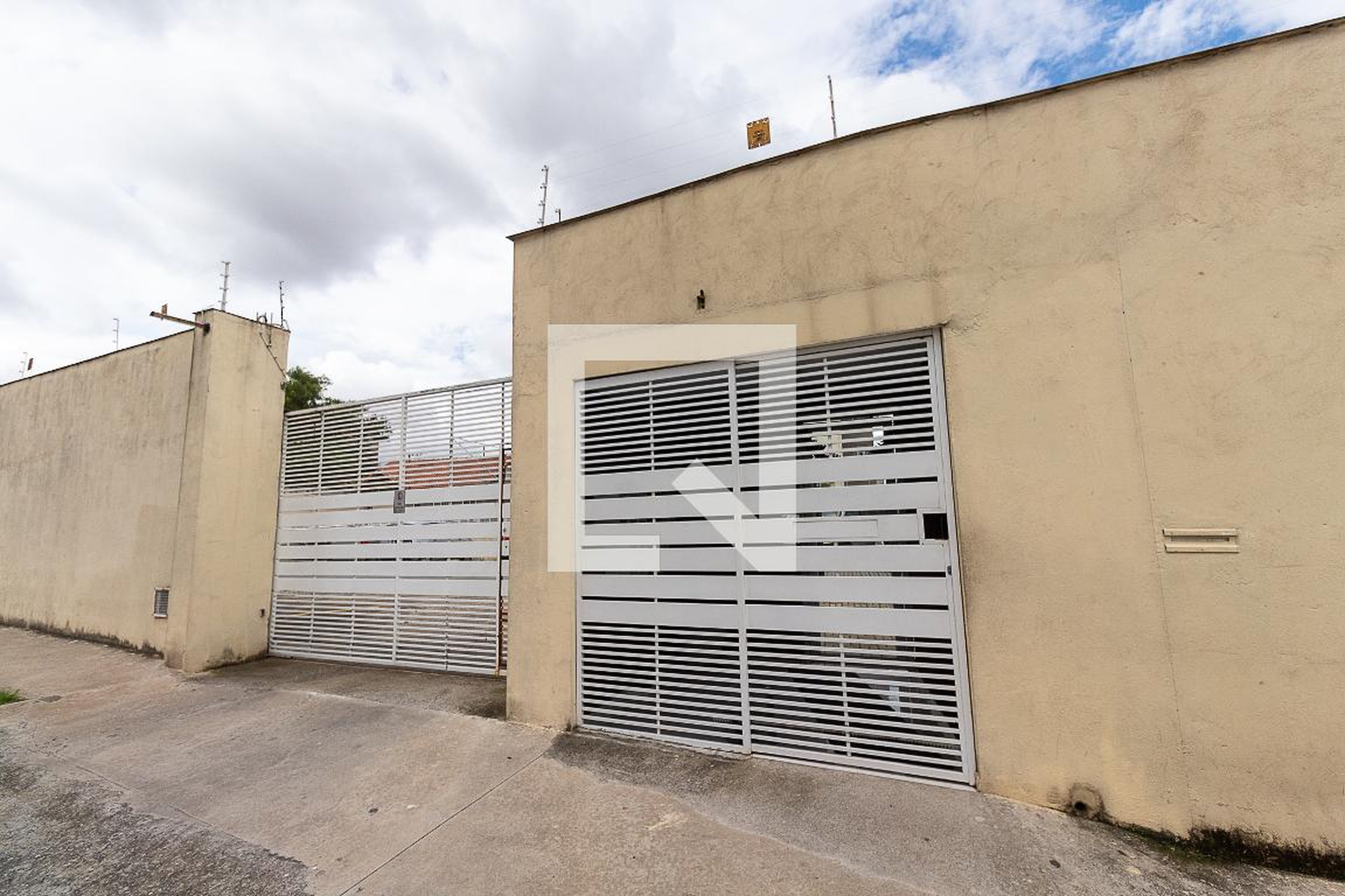 Fachada do Prédio Condomínio Ipês