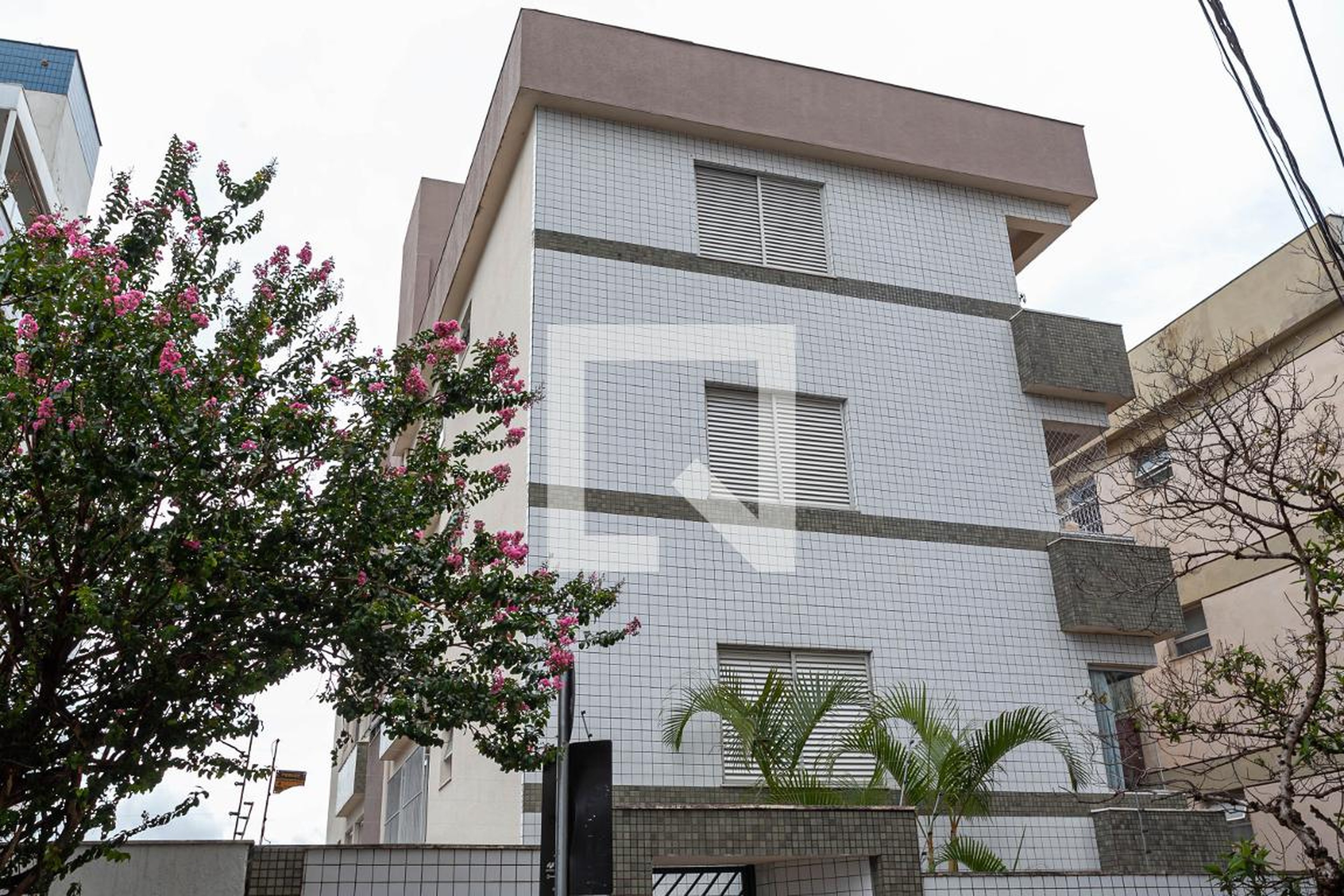 Fachada do prédio Condomínio em Rua Desembargador Paula Mota, 886