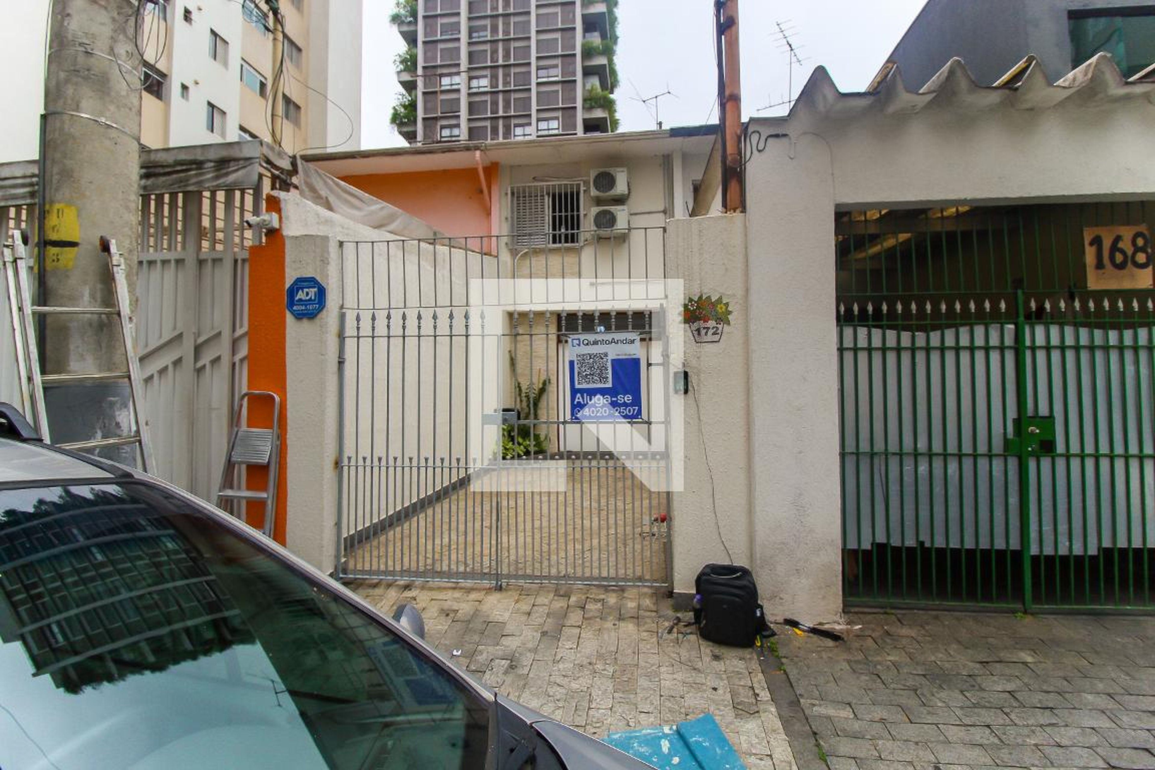 Fachada Condomínio em R. Baluarte, 172