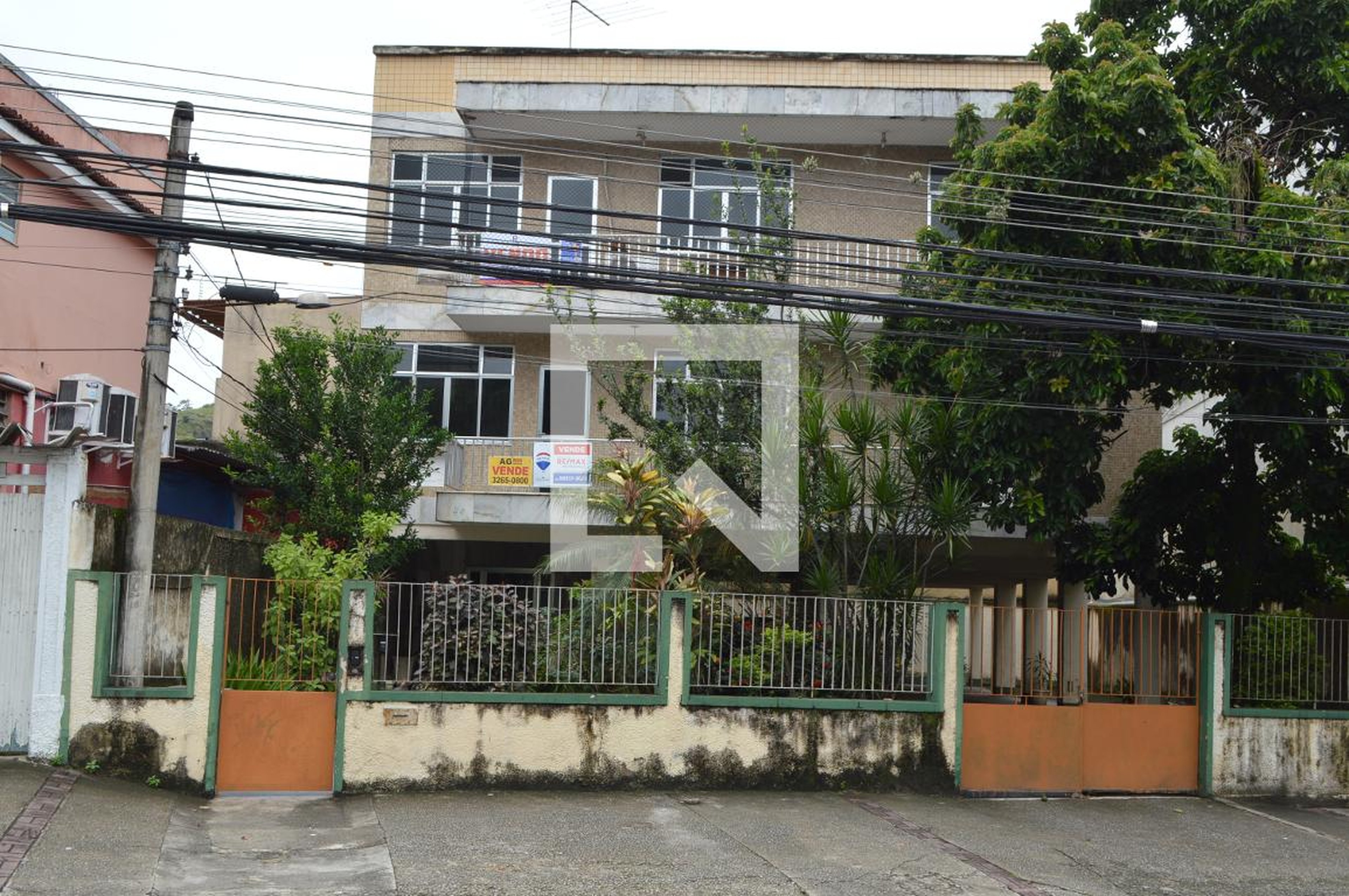 Fachada Condomínio Placa Instalada Conforme Solicitação do Proprietário