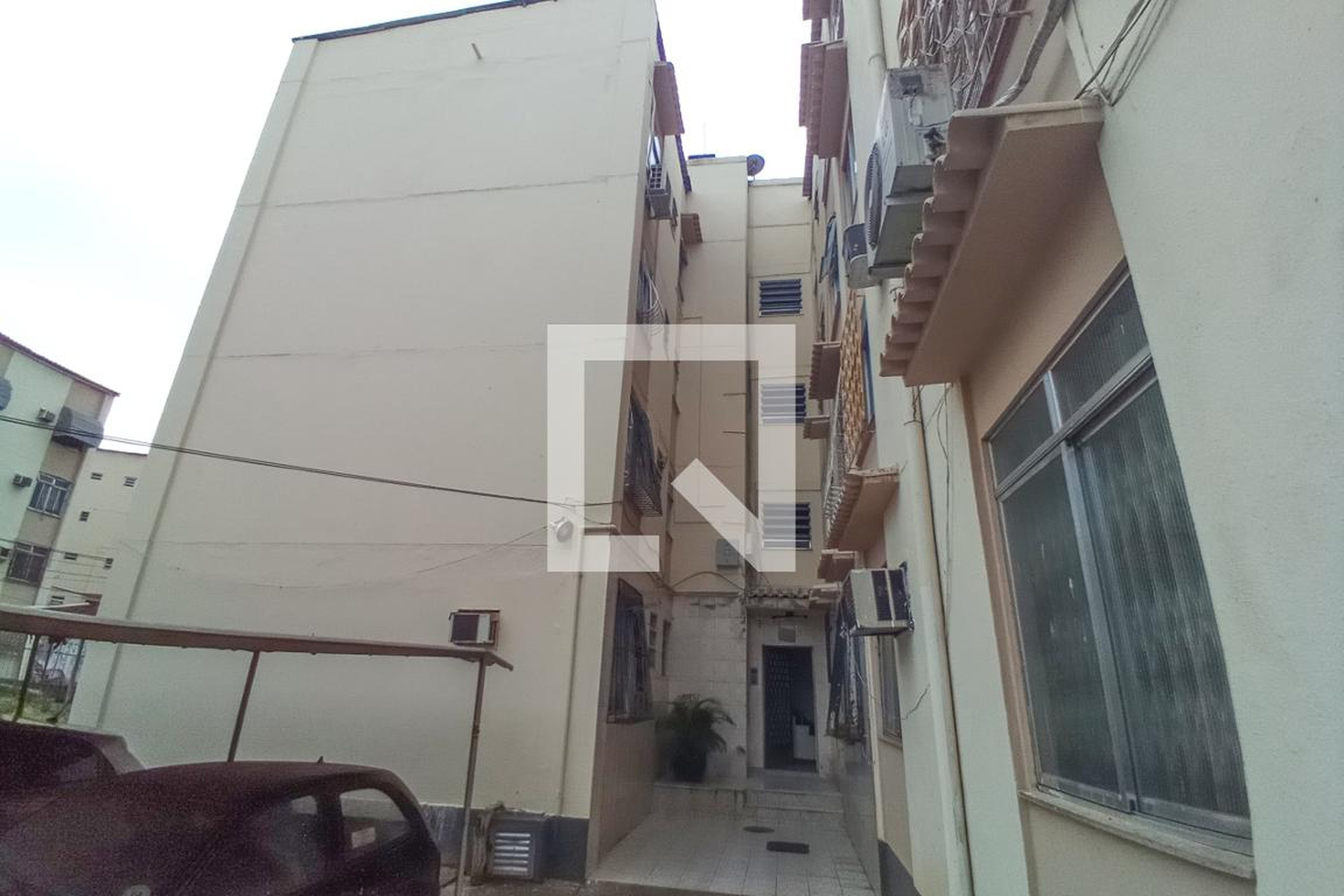 Fachada Condomínio Men de Sá