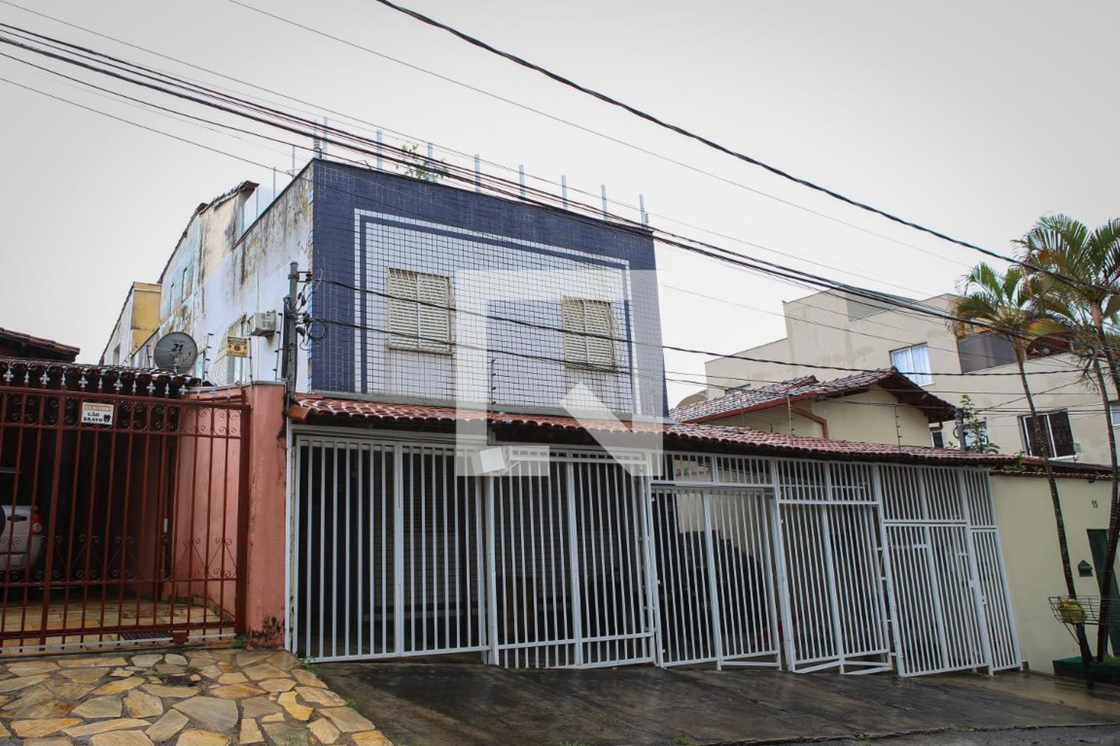 Fachada Condomínio em Rua Barão de Camargos, 63