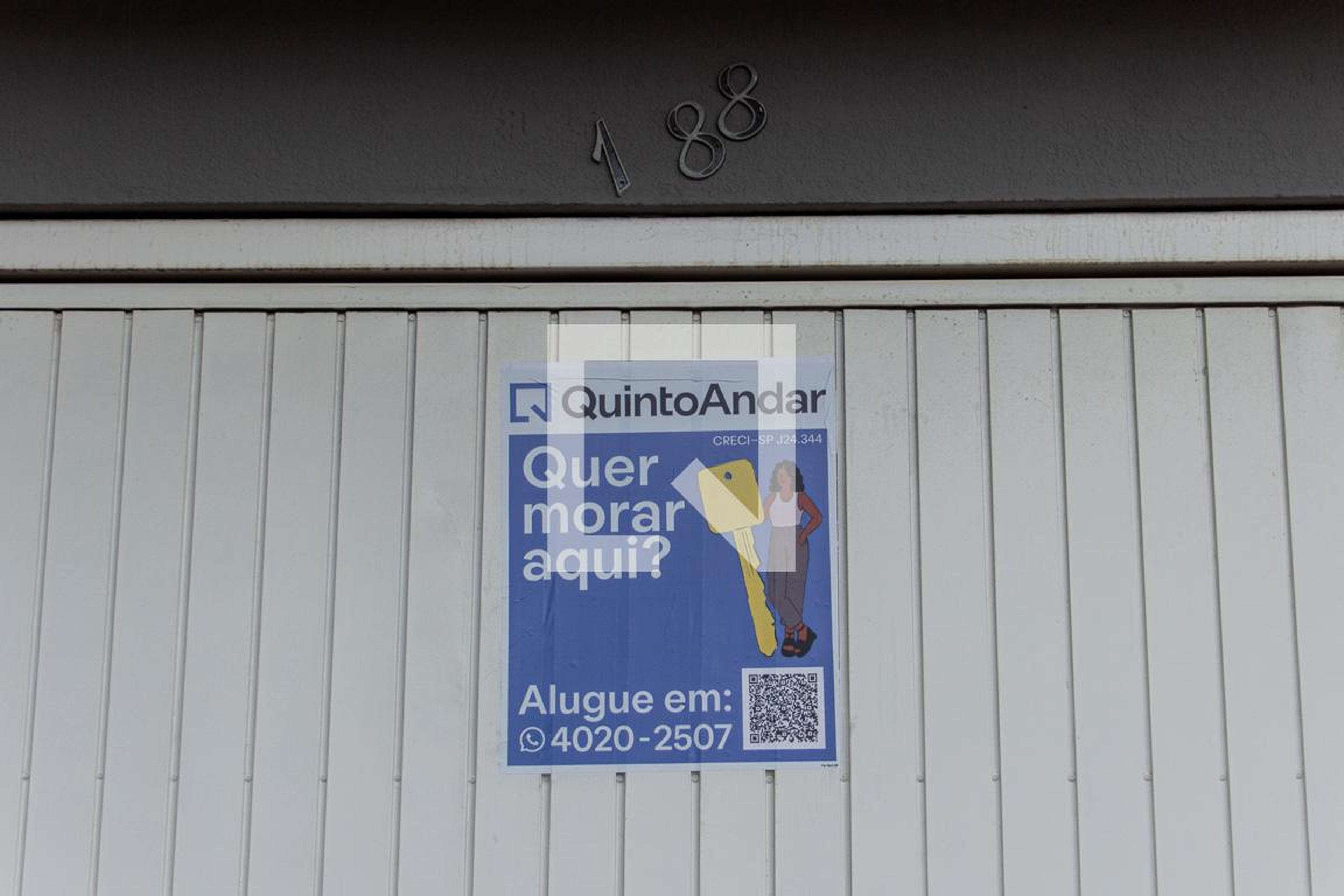 Fachada Condomínio em Rua Porto de Dom Rodrigo, 188