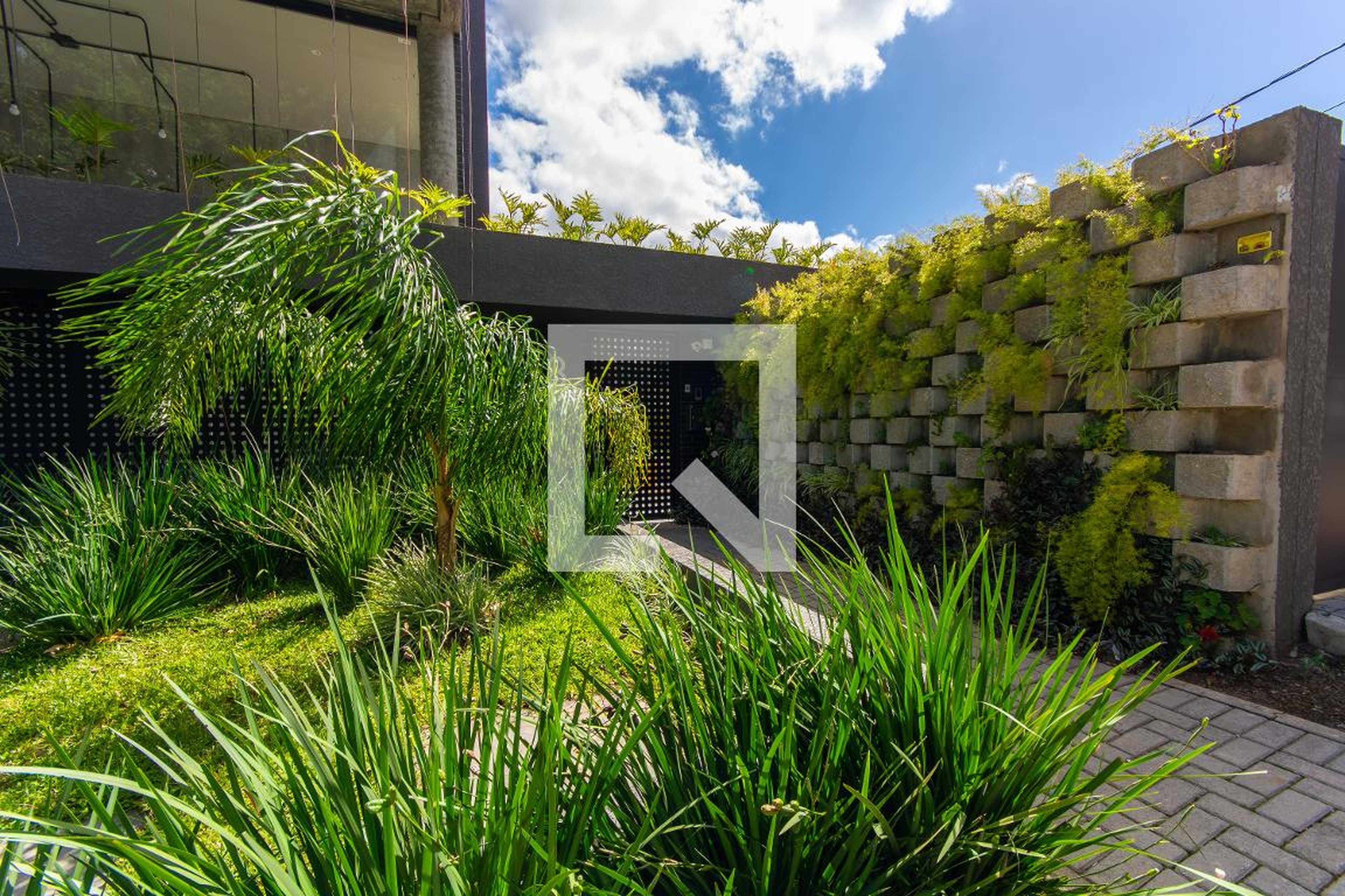 Entrada do Prédio - Klee