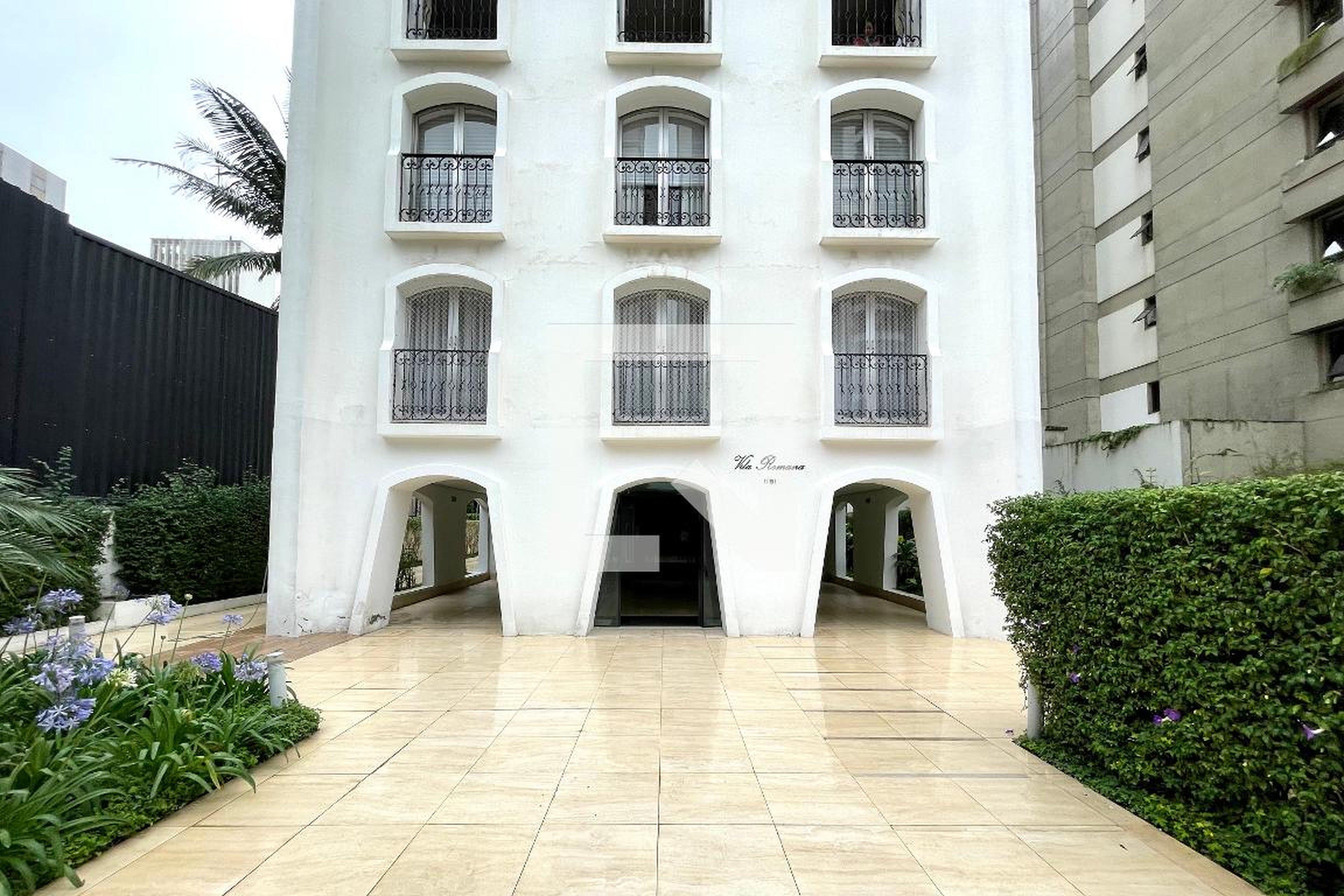 Entrada - Vila Romana
