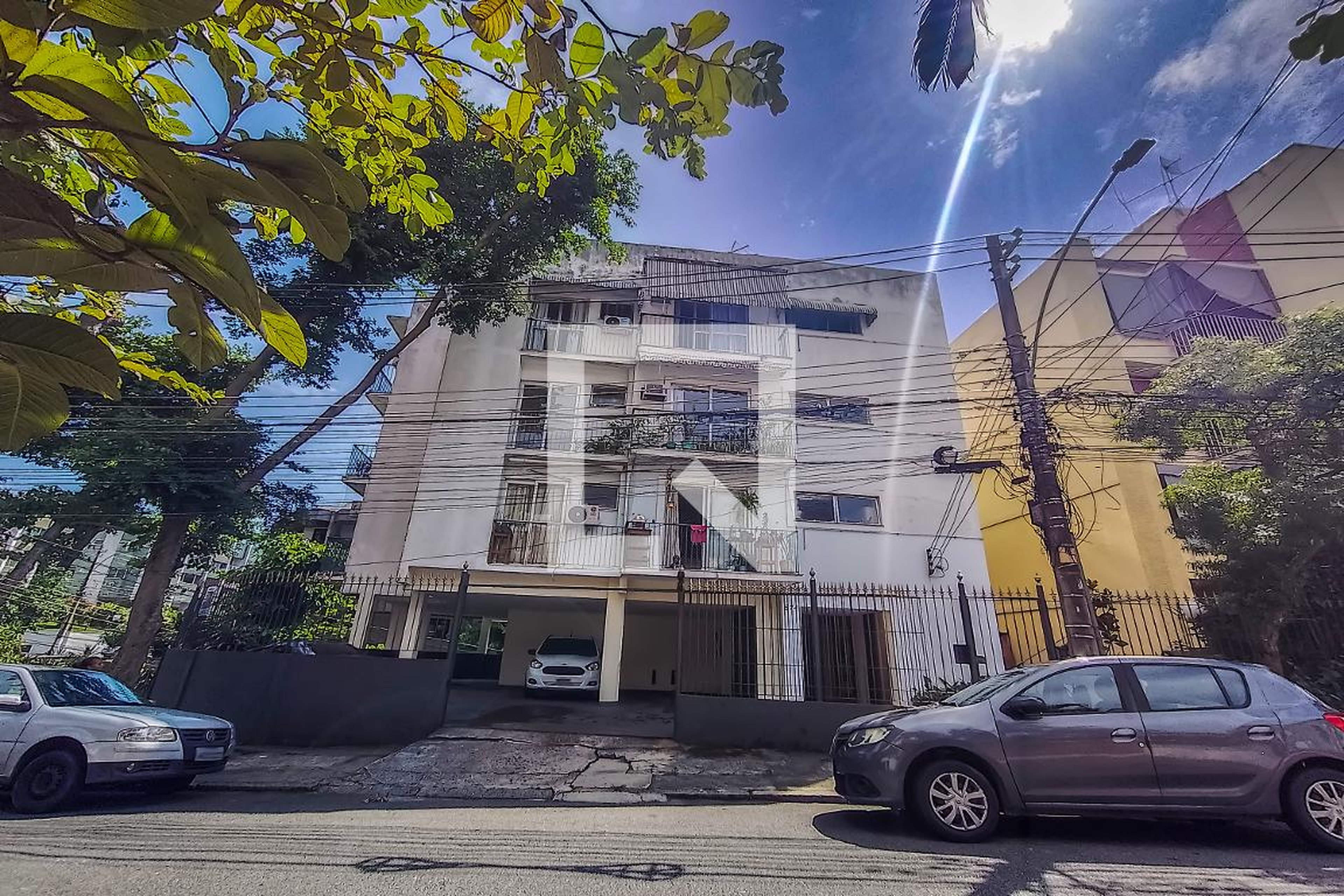 Fachada do Prédio Condomínio Tropical