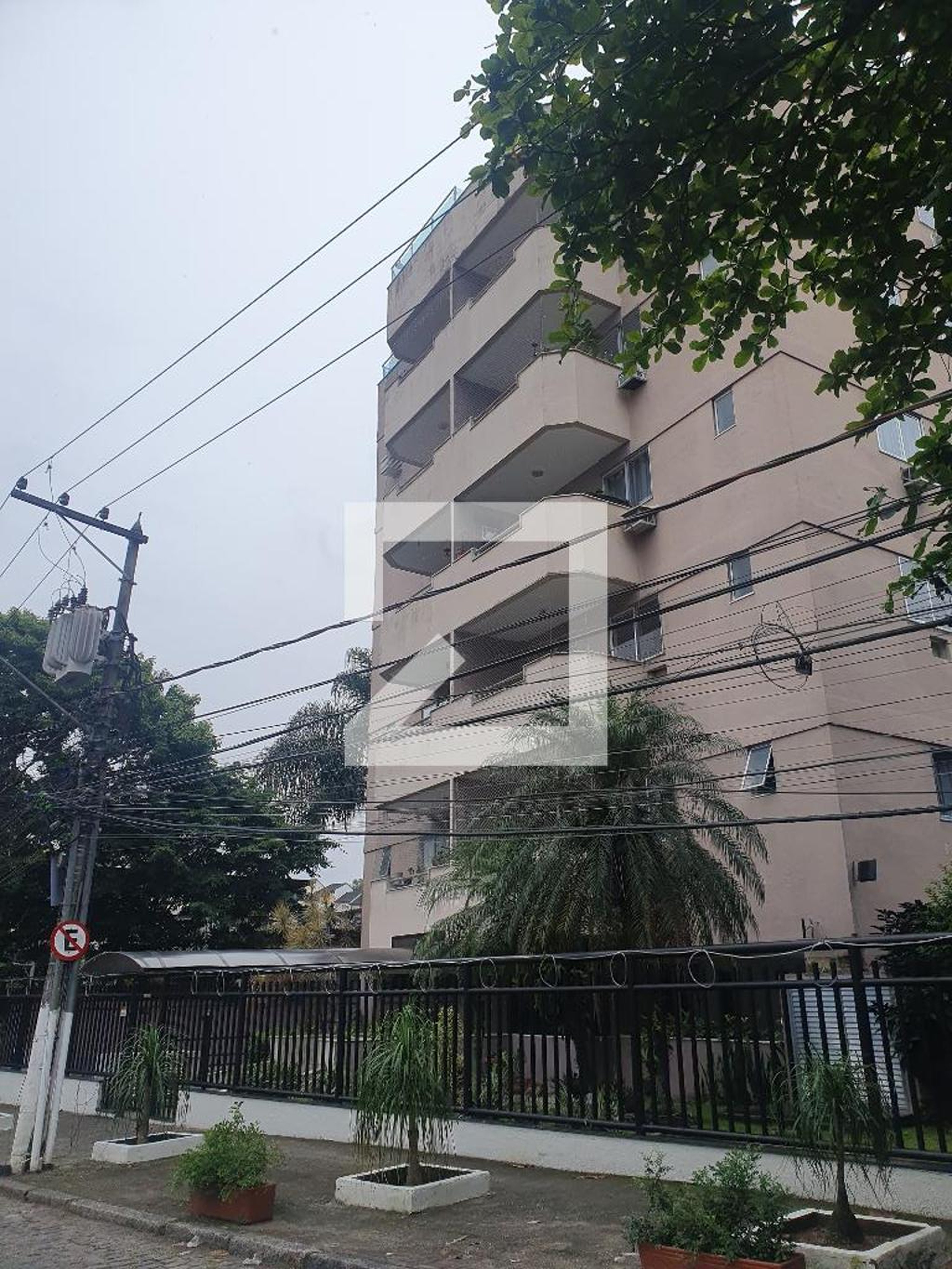 Fachada do Prédio Condomínio Giovana