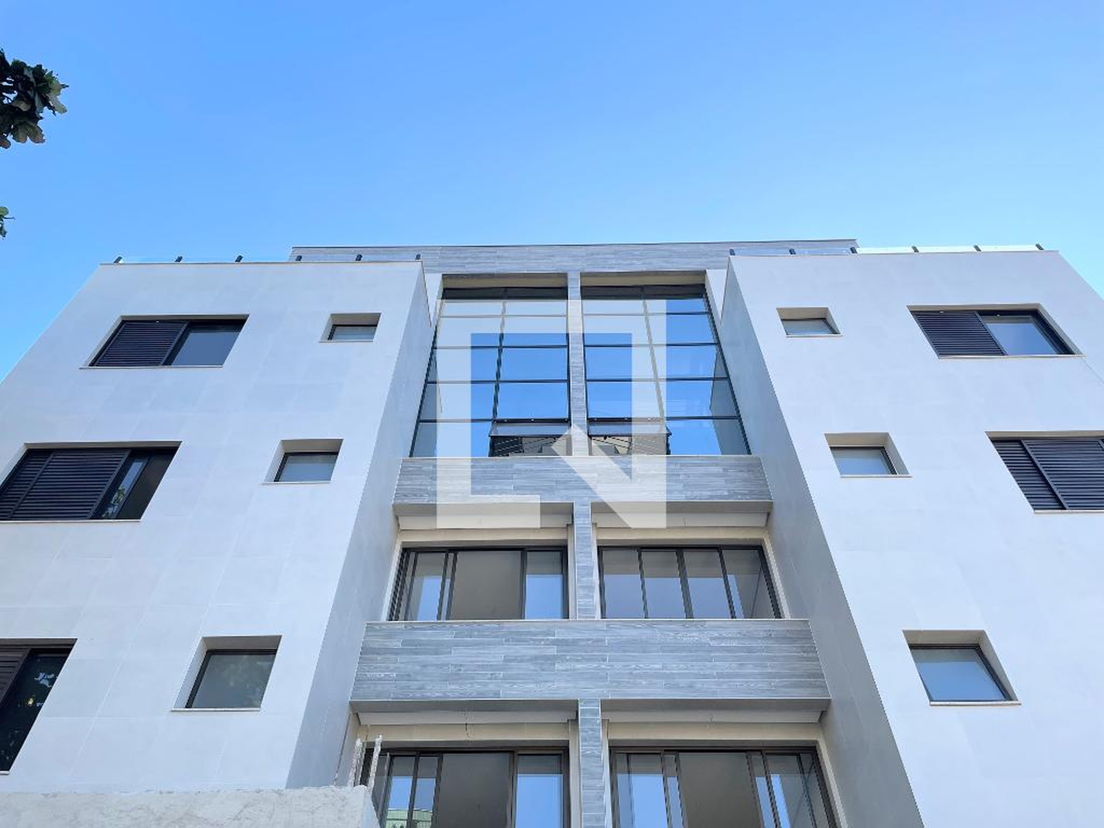 Fachada Condomínio em Rua do Rádio Amador, 55