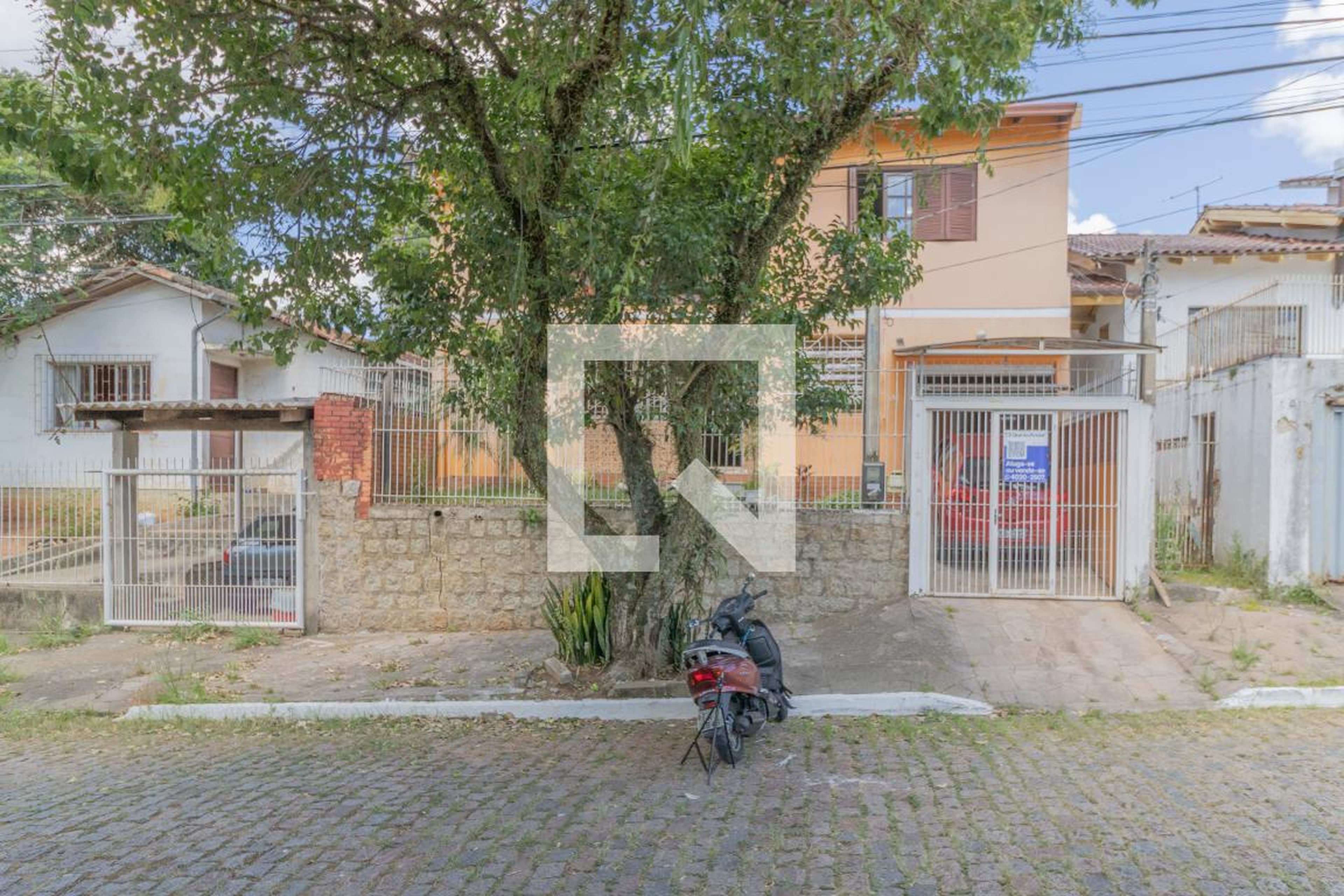 Fachada Condomínio em Rua Américo Vespucio, 191