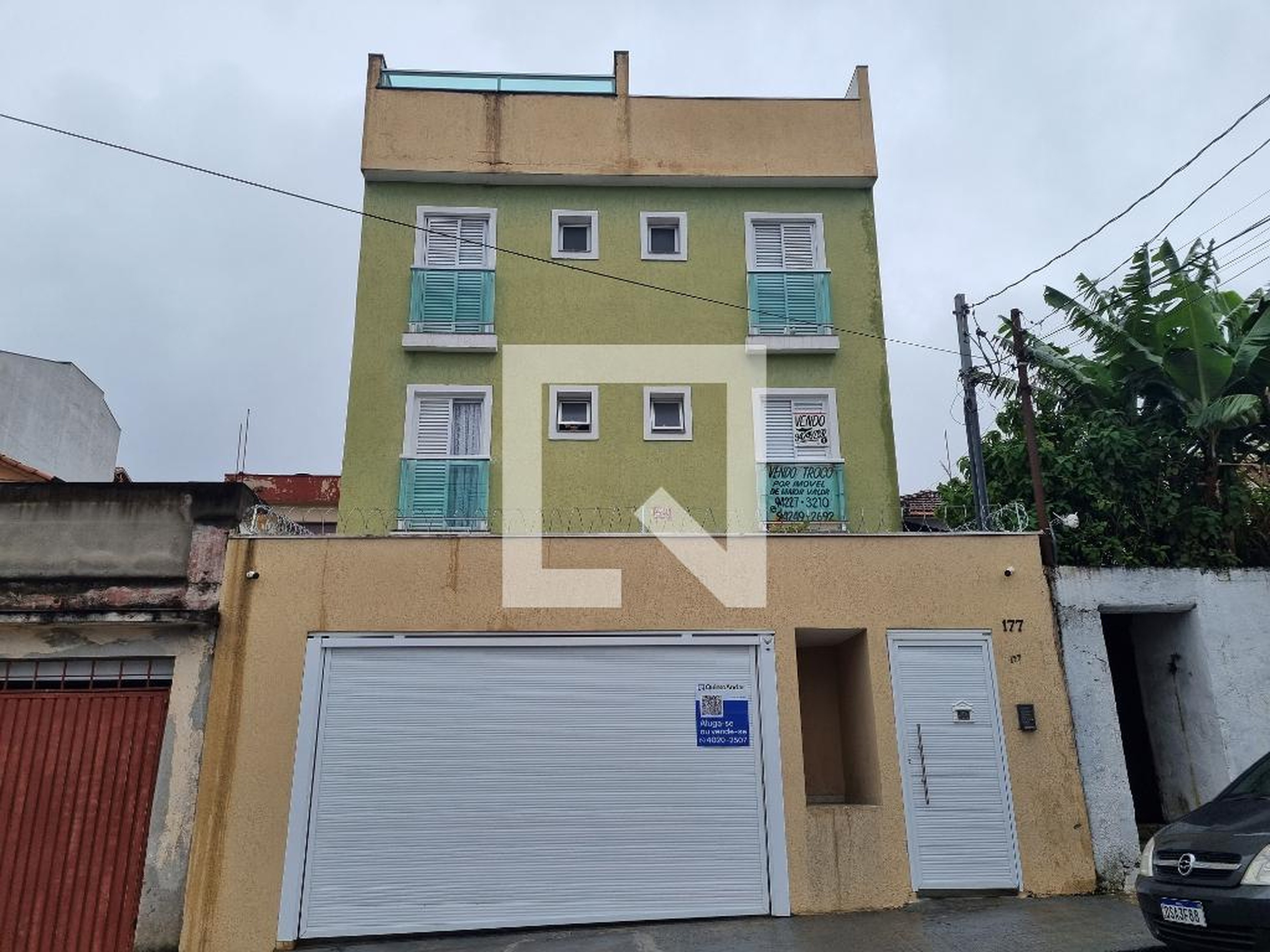 Fachada Condomínio em Rua Ricardo de Lemos, 177