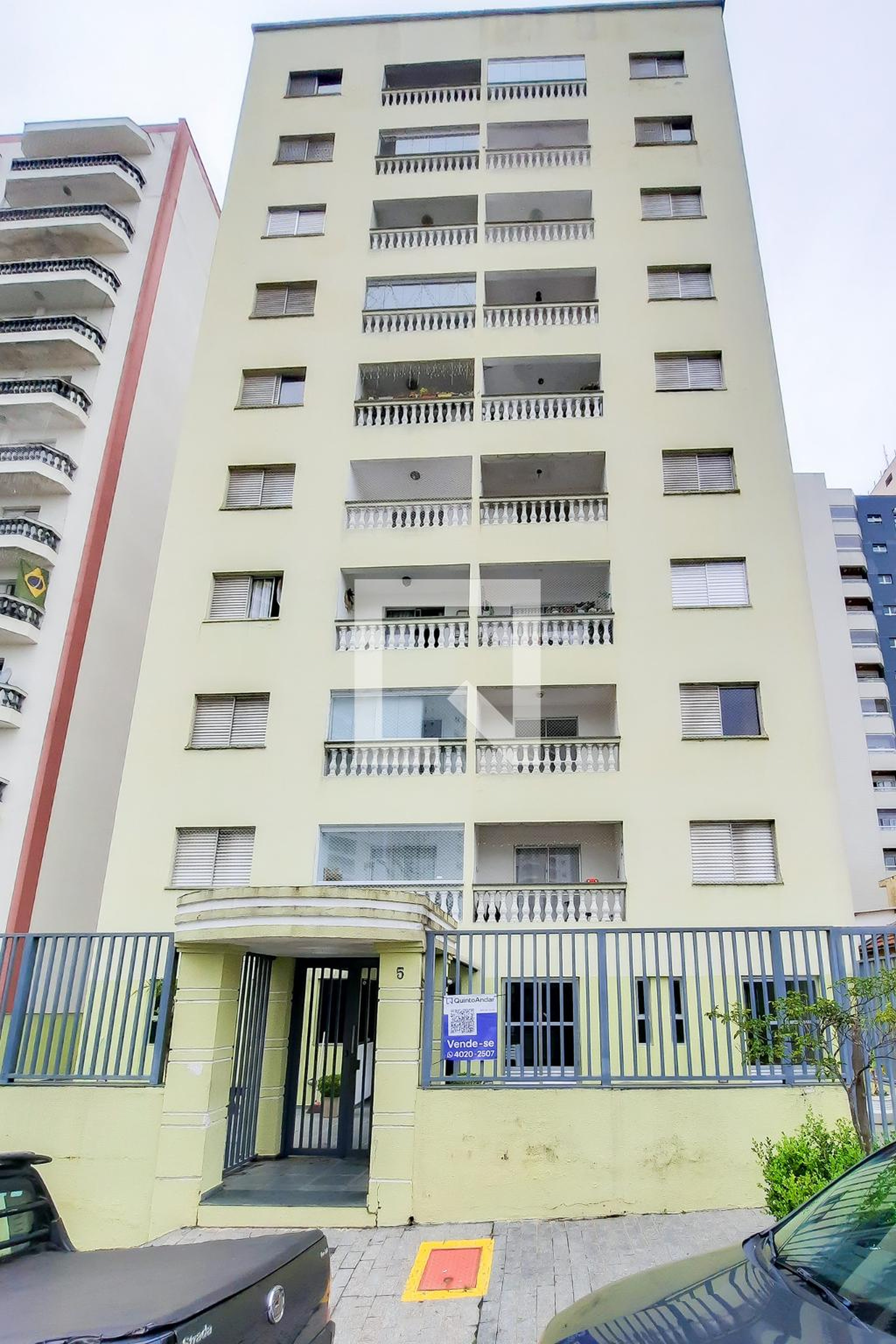 Fachada do Condomínio Condomínio LEIRIA ll