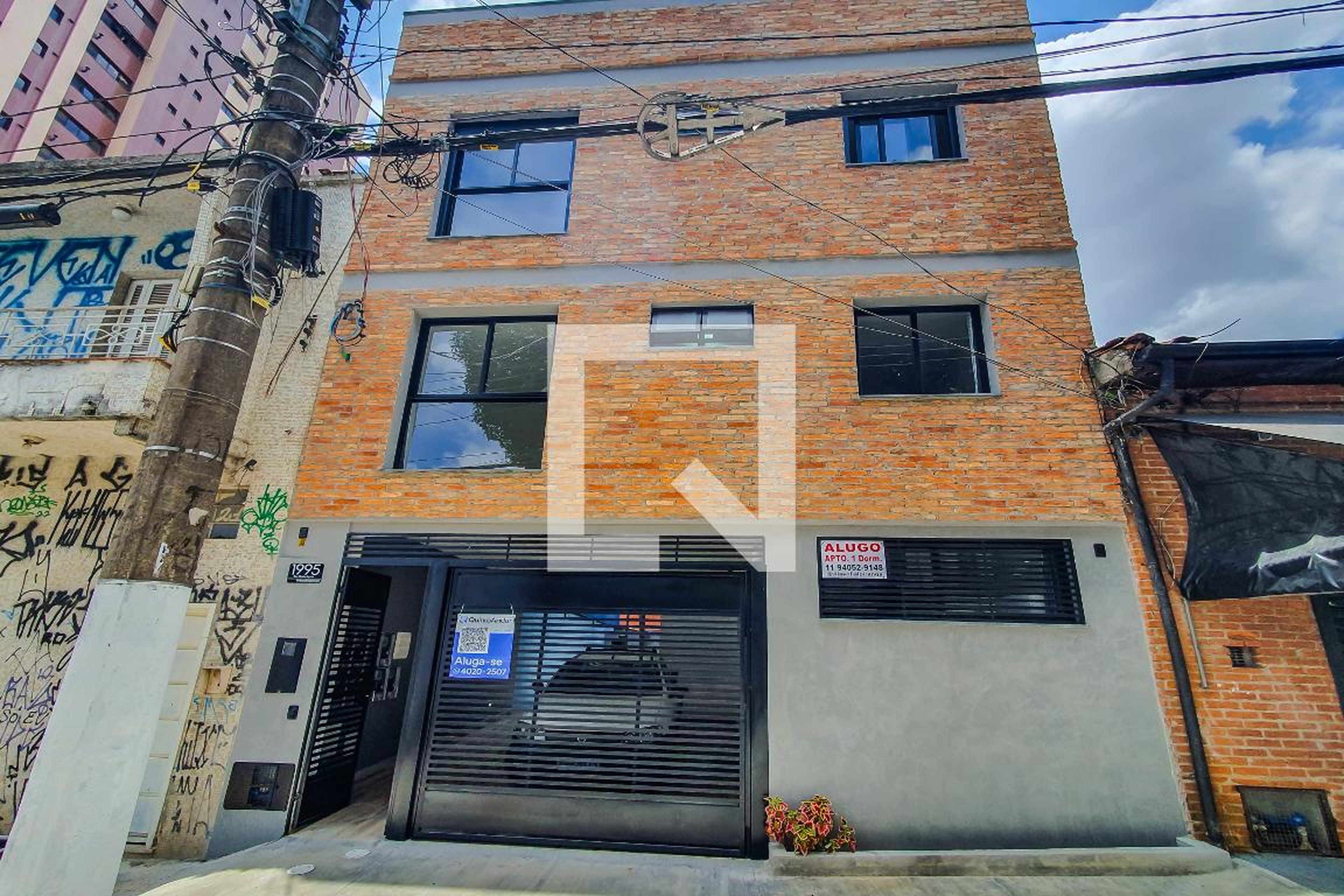 Fachada do Prédio Condomínio em Rua Costa Aguiar, 1995