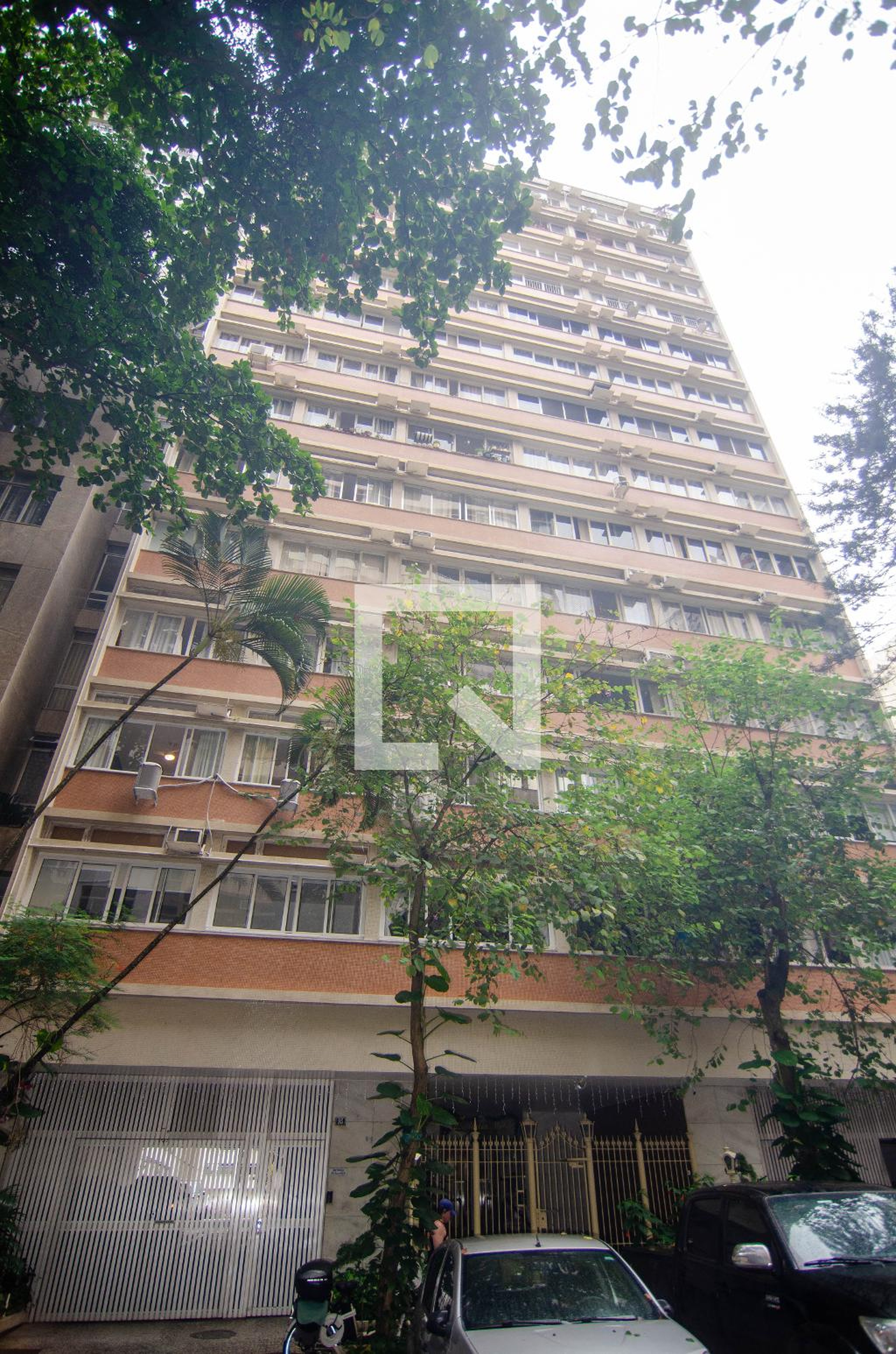 Fachada Edifício Adelia Maleh