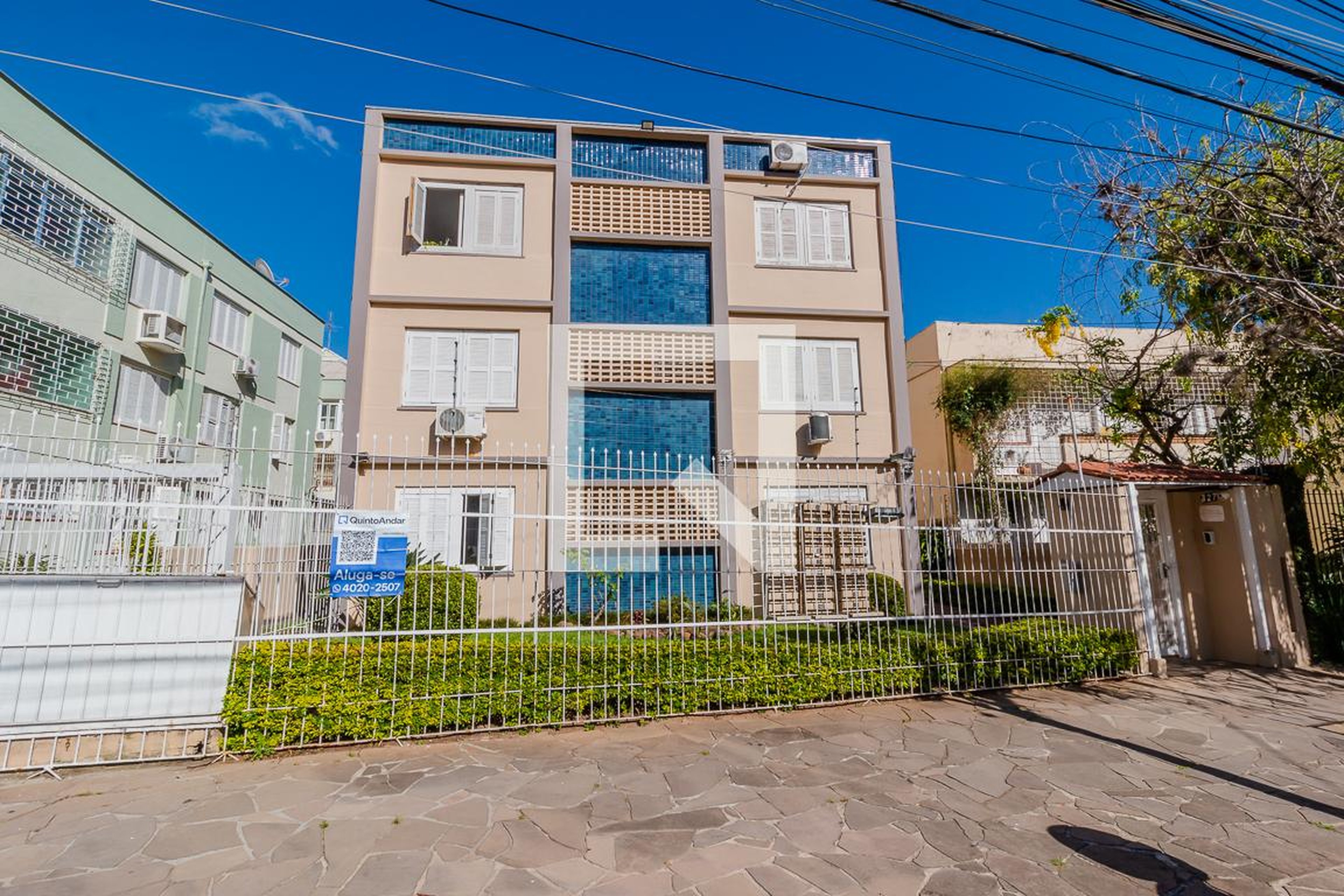 Fachada Condomínio em Rua Dona Augusta, 427