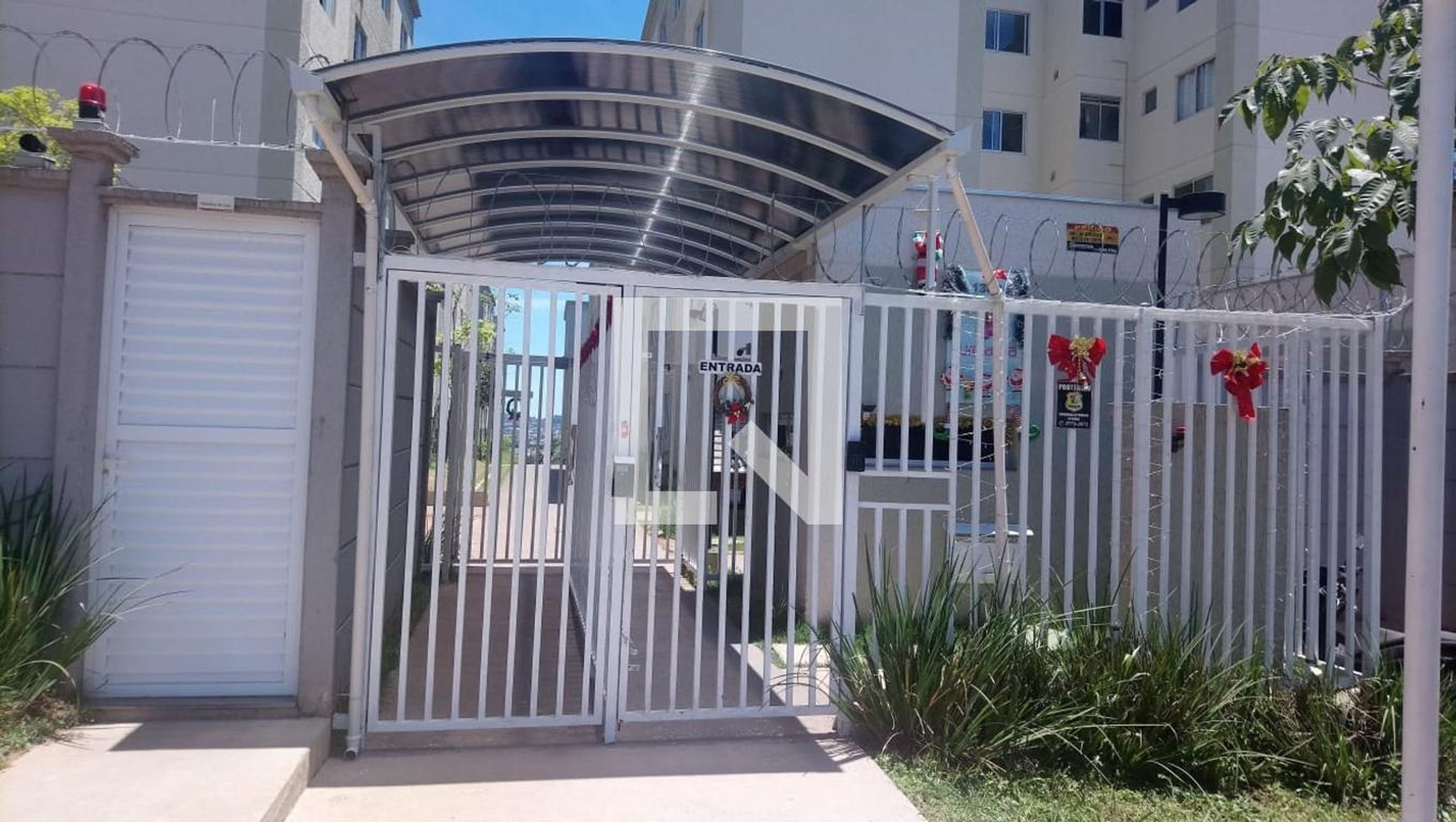 Fachada do Condomínio Condomínio em Rua Kenkiti Shimomoto, 1387