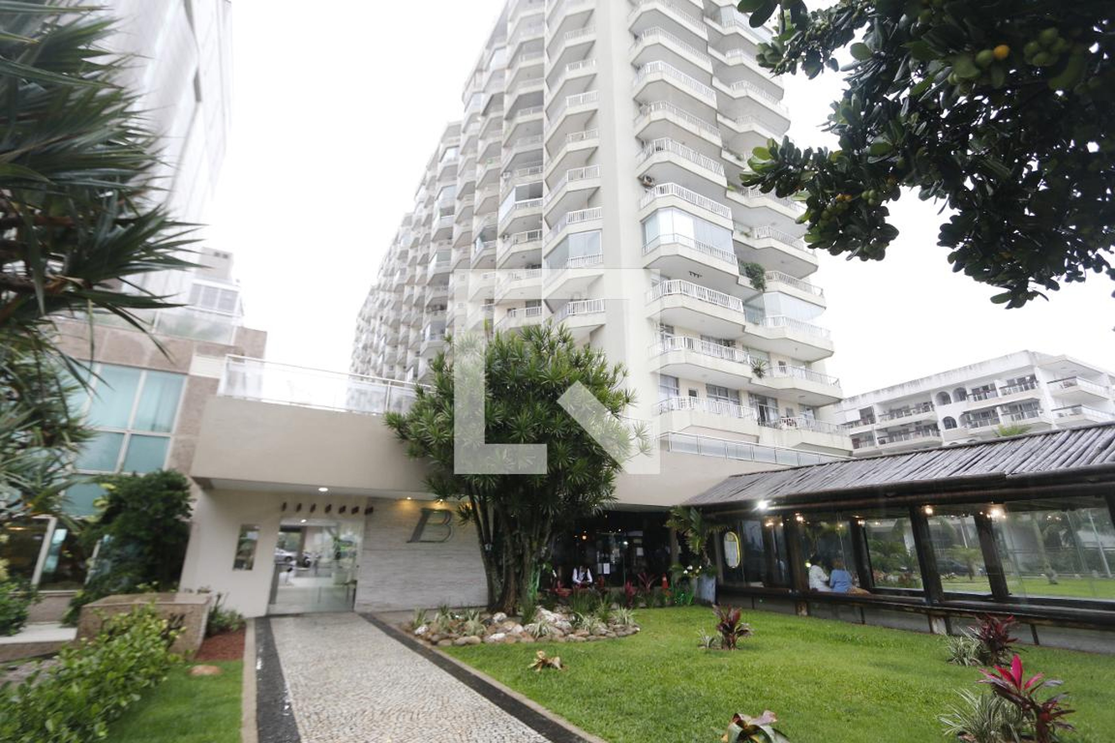 Fachada Condomínio em Rua Prudência do Amaral, 2916