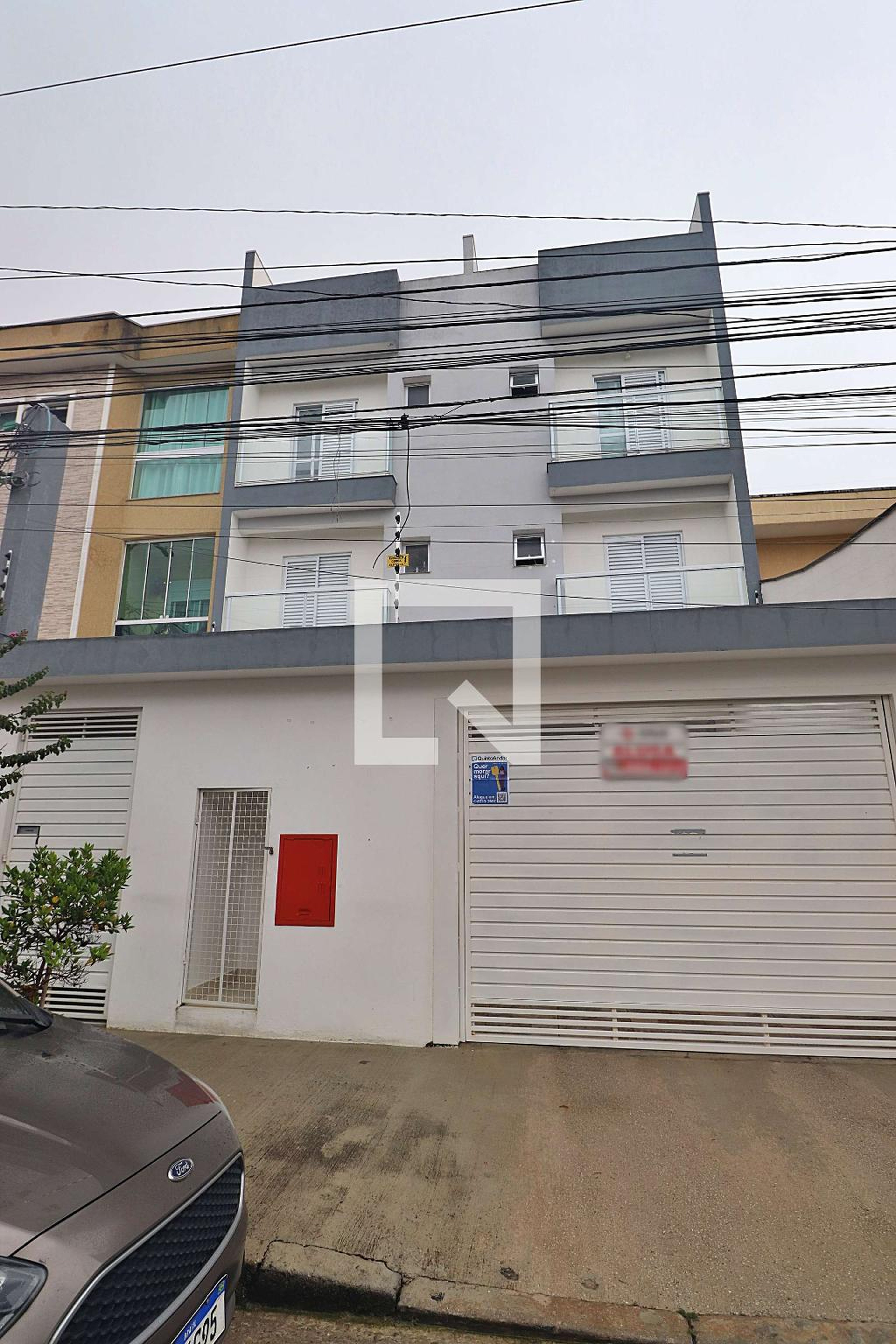 Fachada Condomínio em Rua Pedro Álvares Cabral, 35