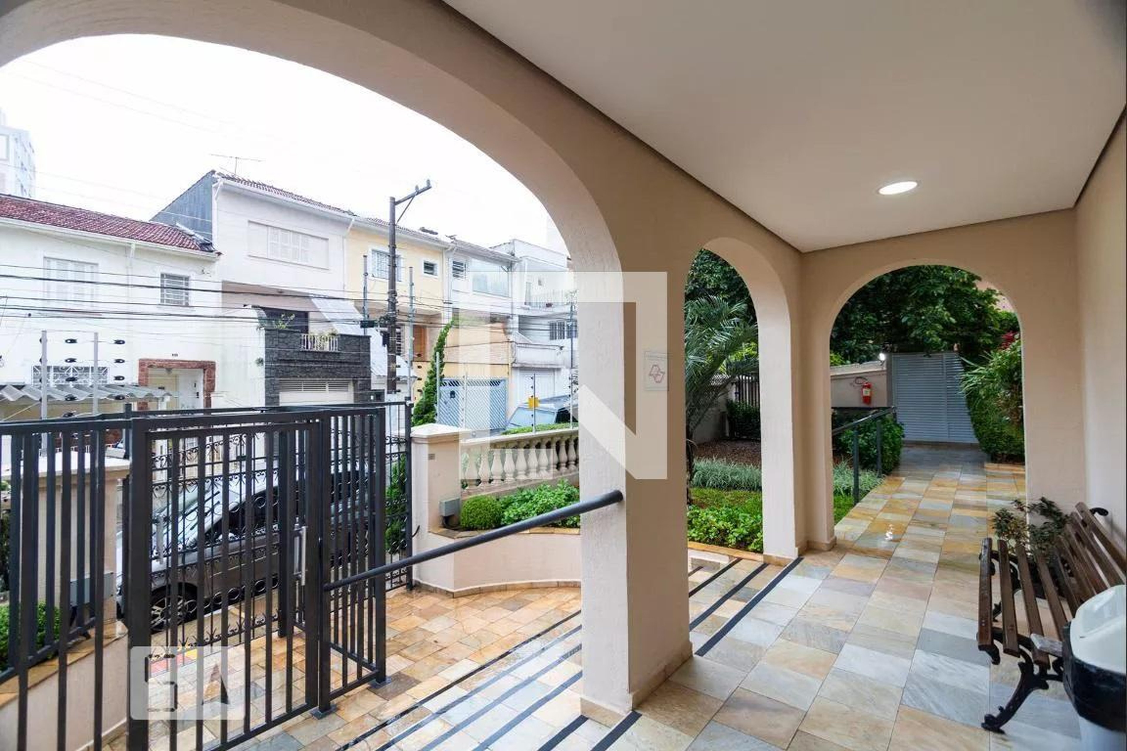 Entrada - Edifício Mont Martre