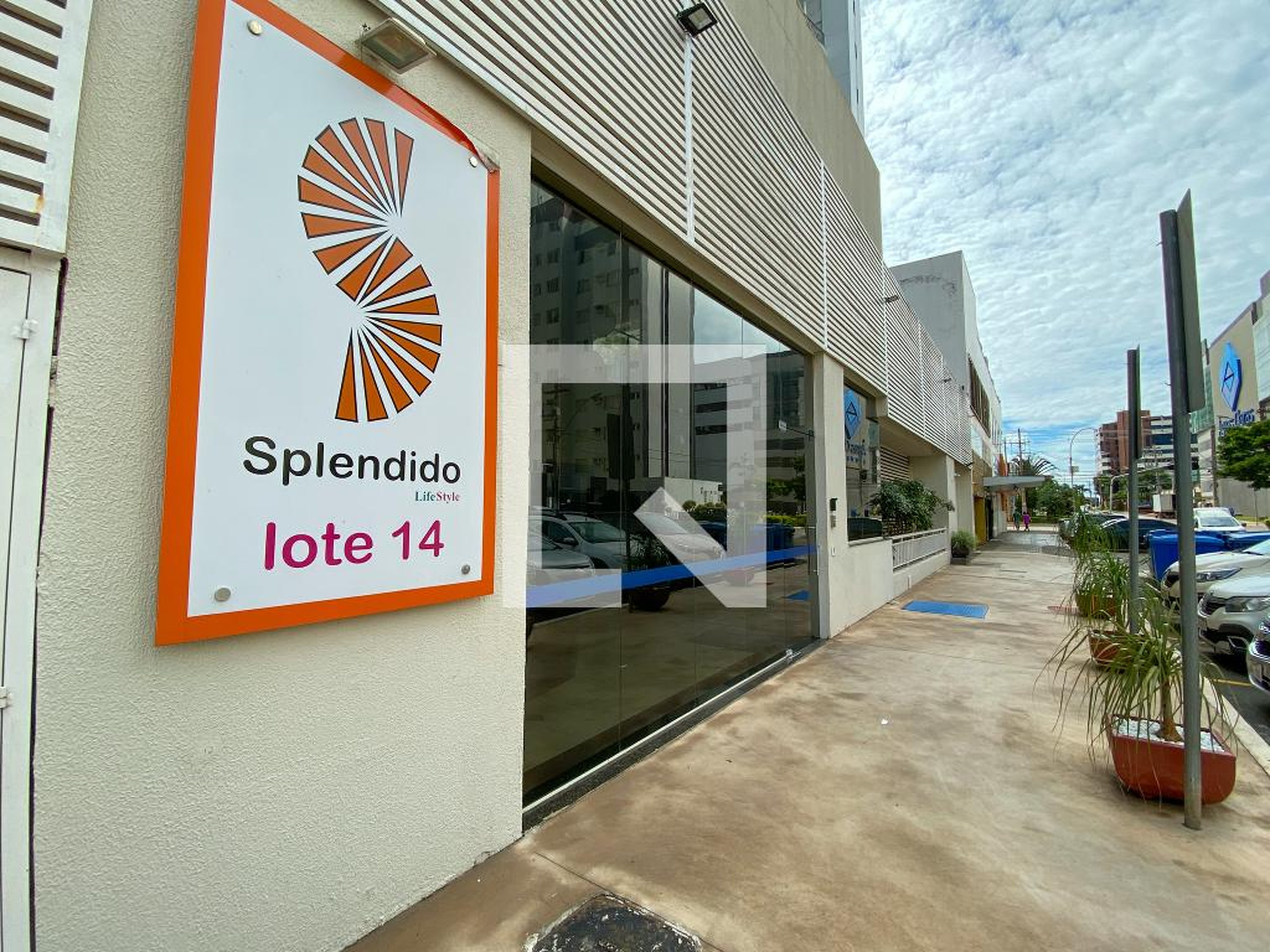 Fachada Condomínio em Rua 19 Sul, 2202