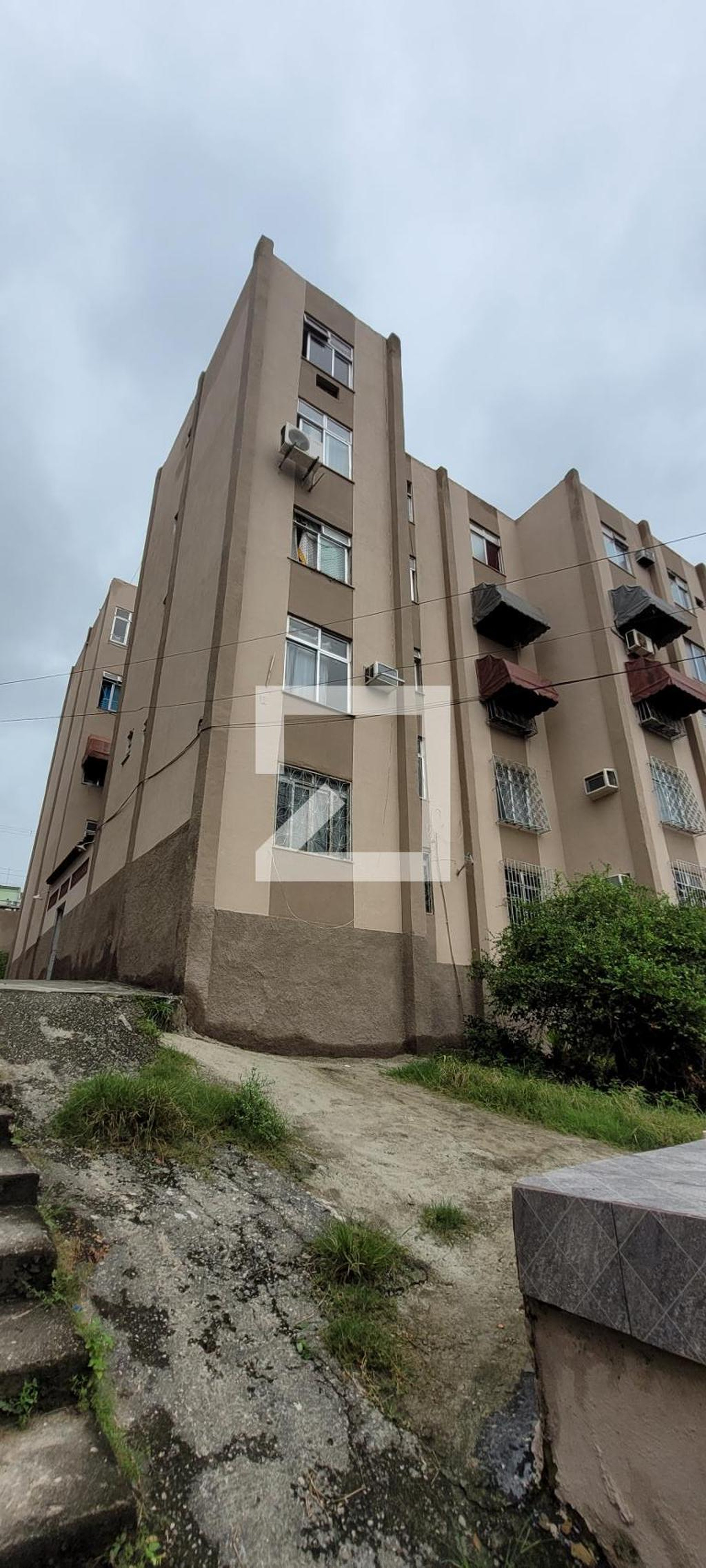 Fachada do Prédio Condomínio em Rua Pinto Gomes, 4