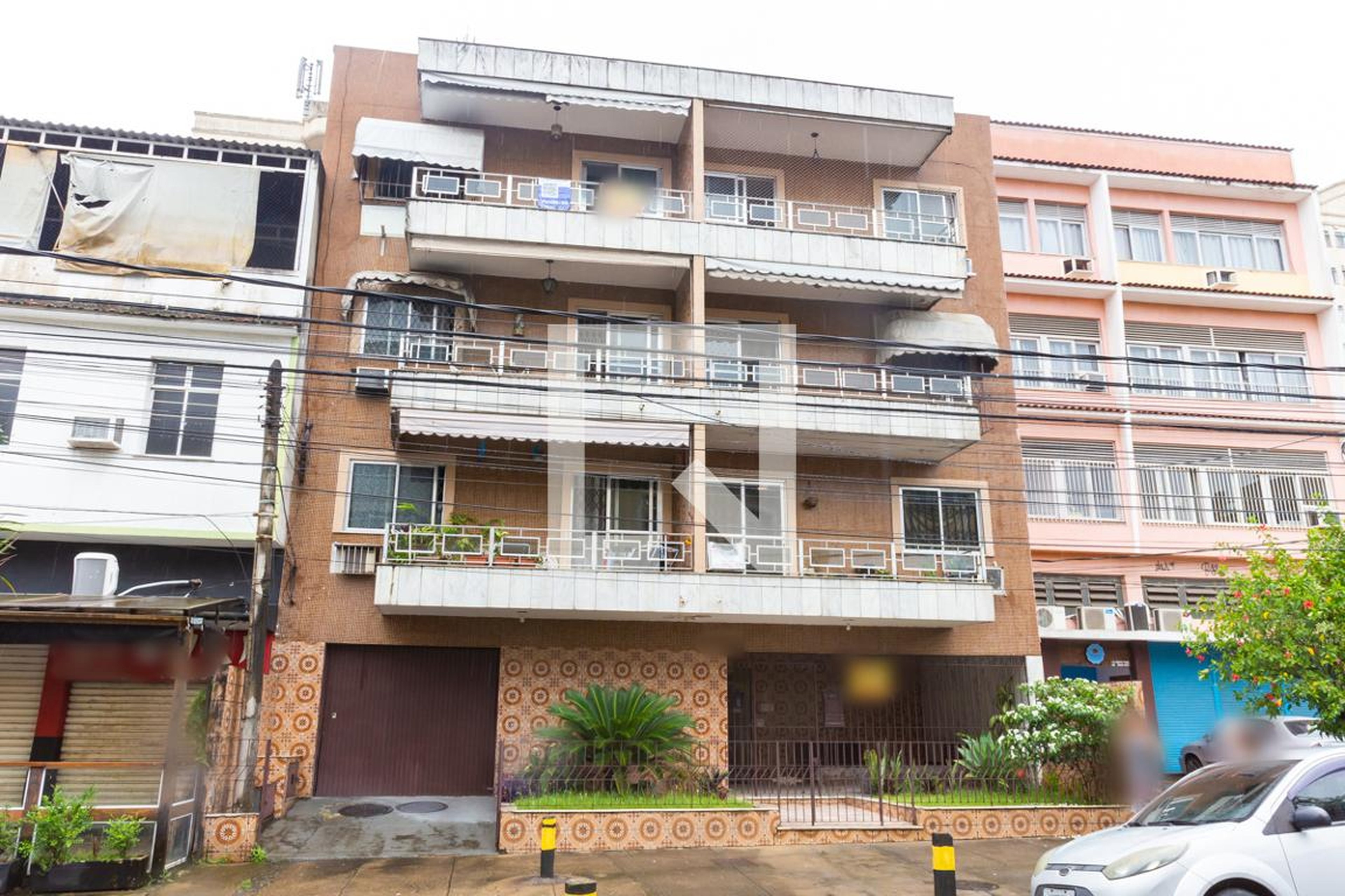 Fachada do Prédio Condomínio em Rua Engenheiro Lafayette Stockler, 260