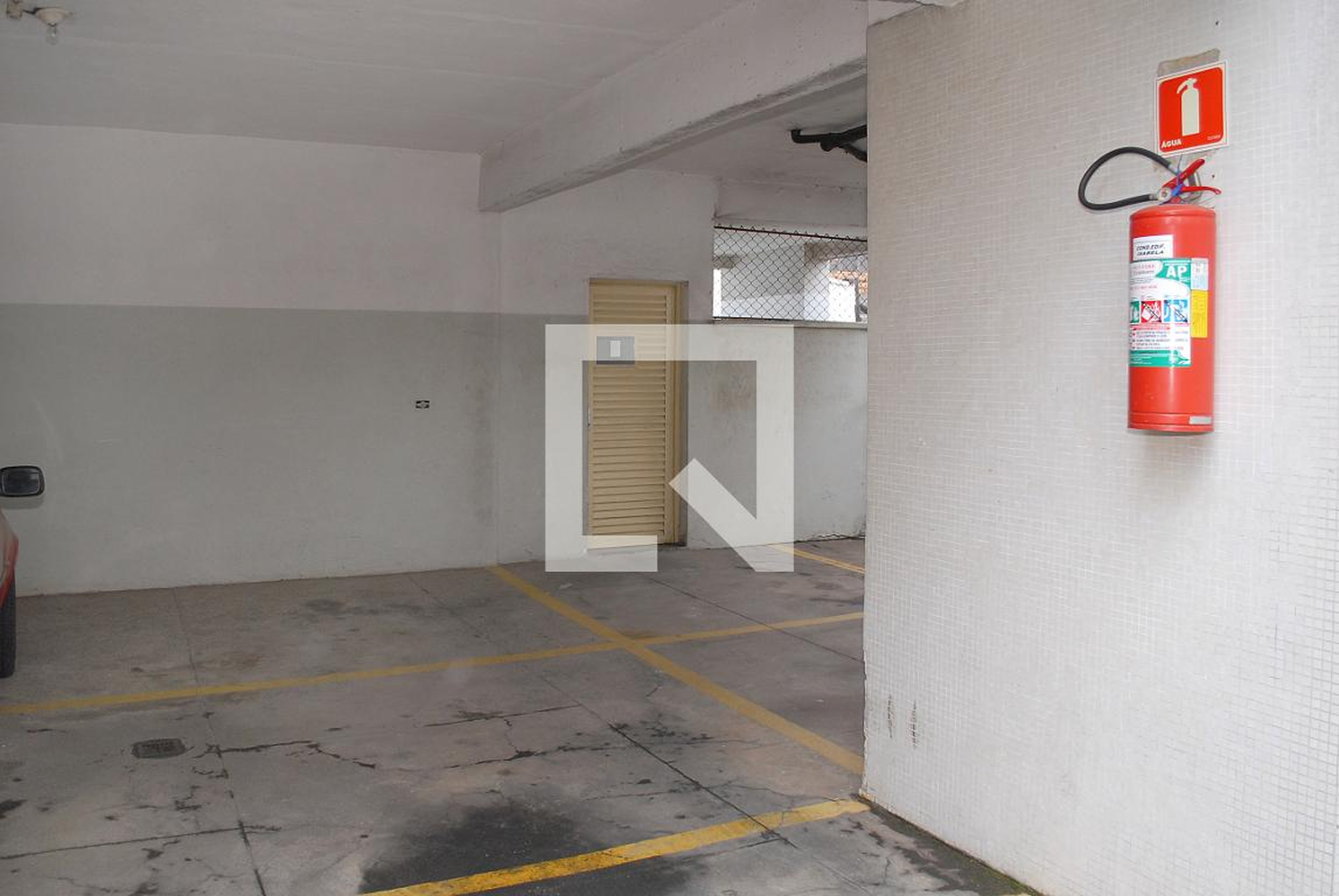 Estacionamento - Edifício Isabela