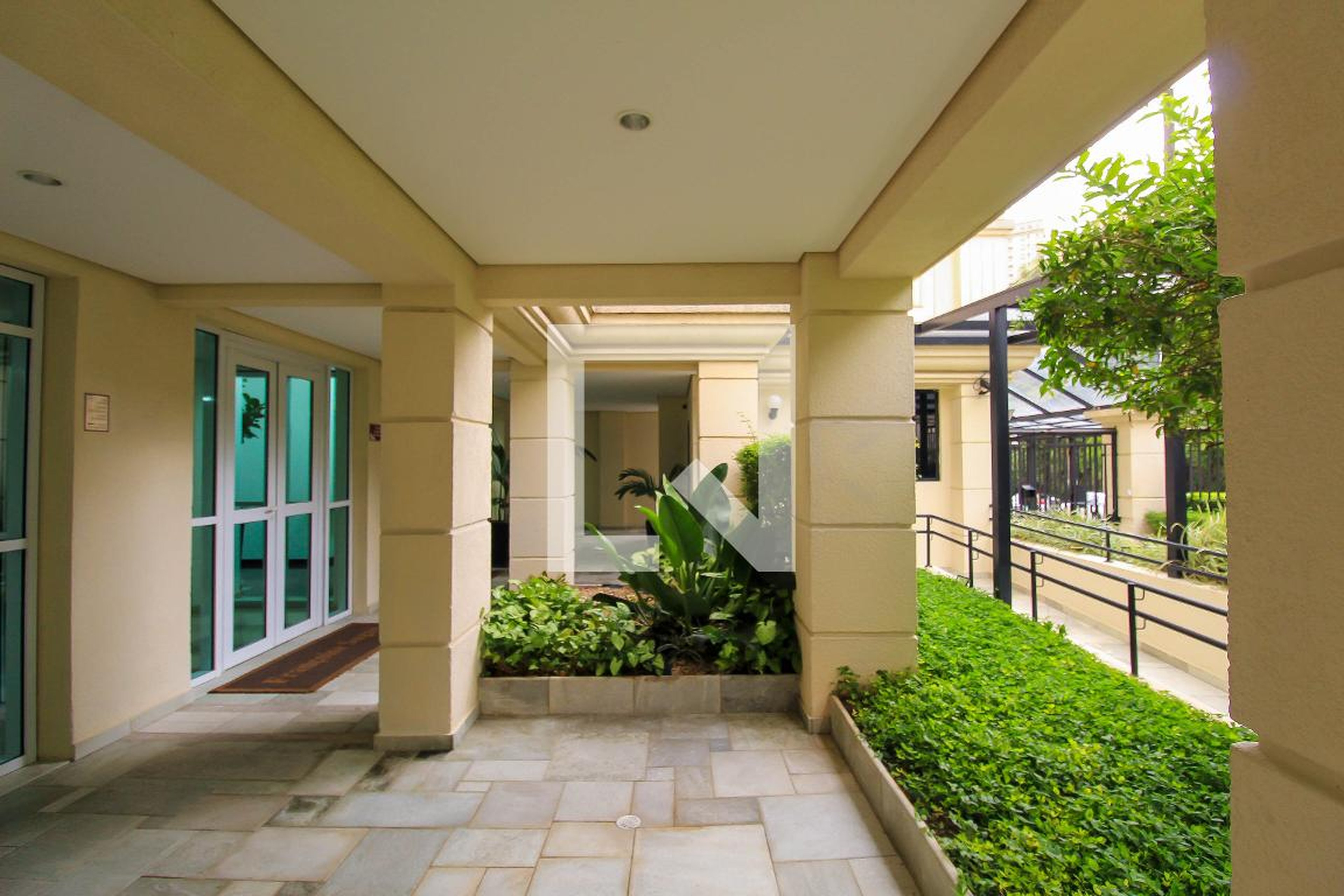 Área externa - Françoise Sagan