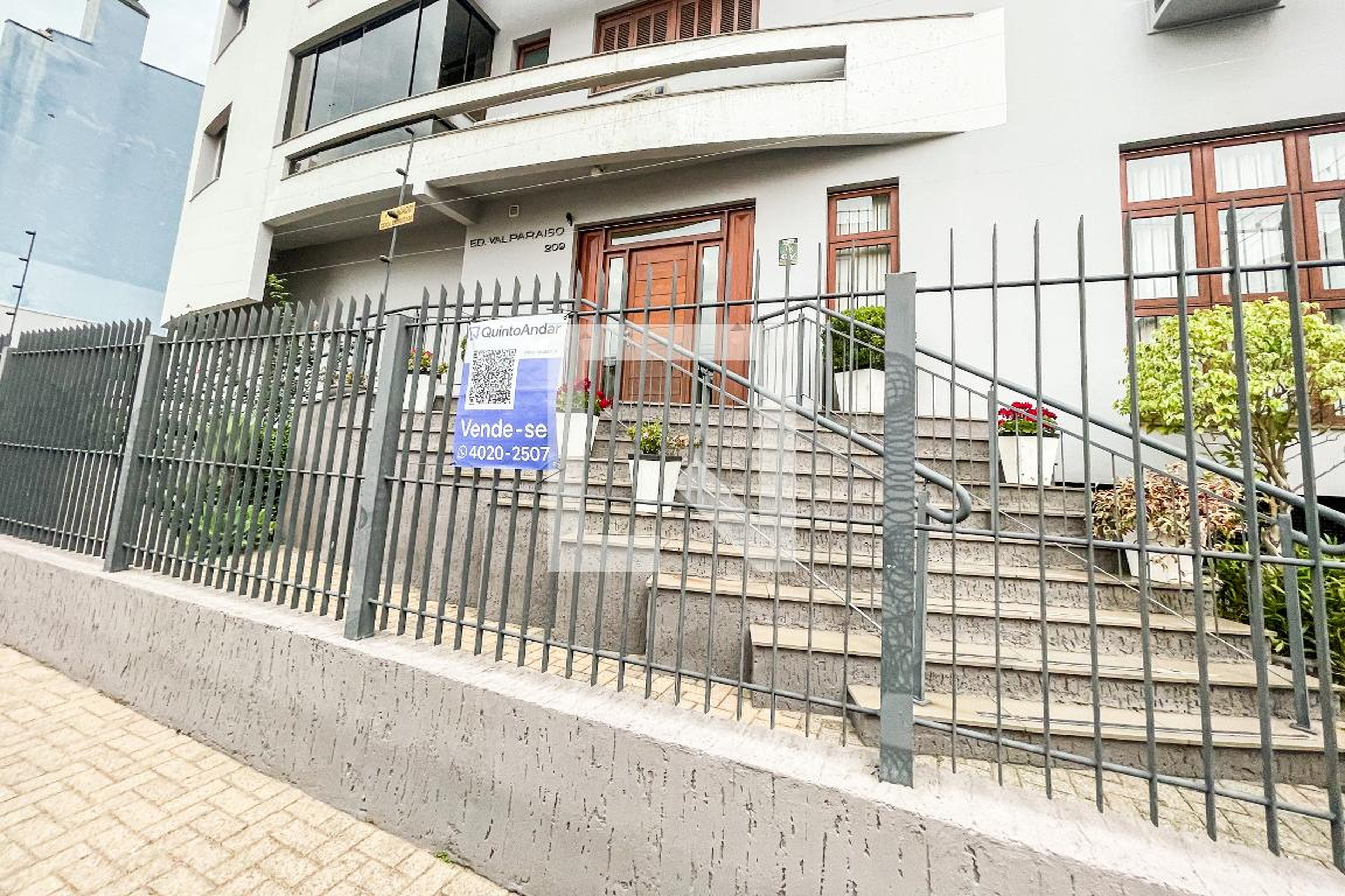 Fachada Condomínio Valparaiso