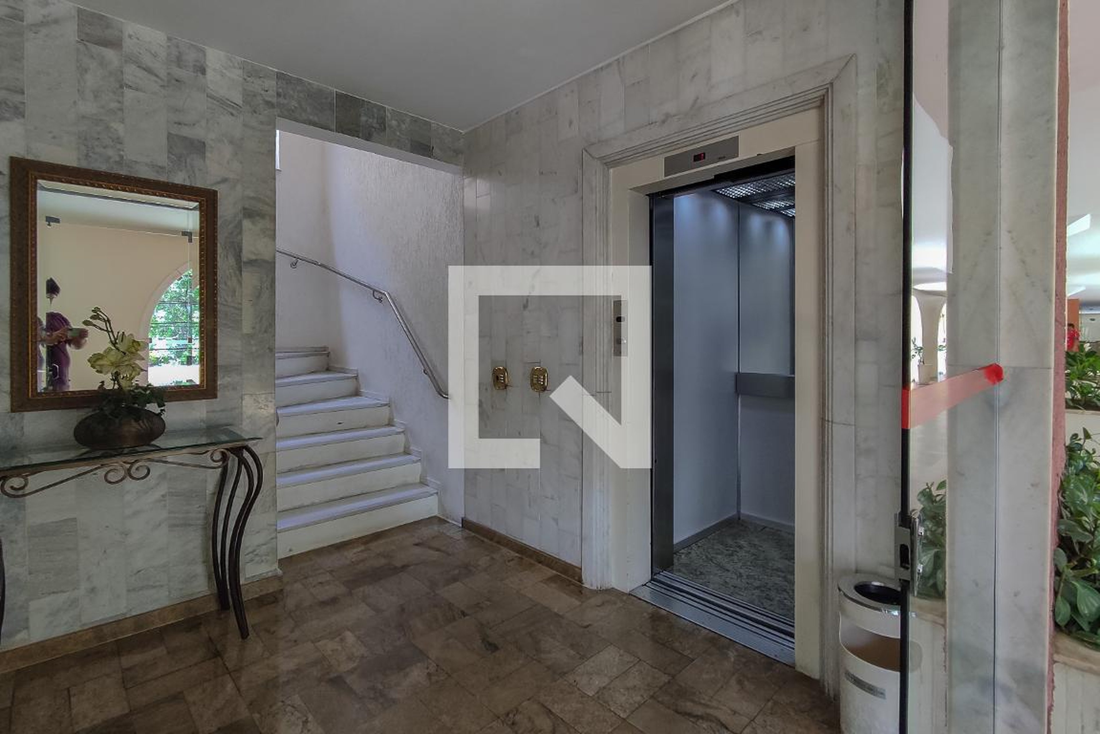 Hall de entrada - Edifício João XXLLL