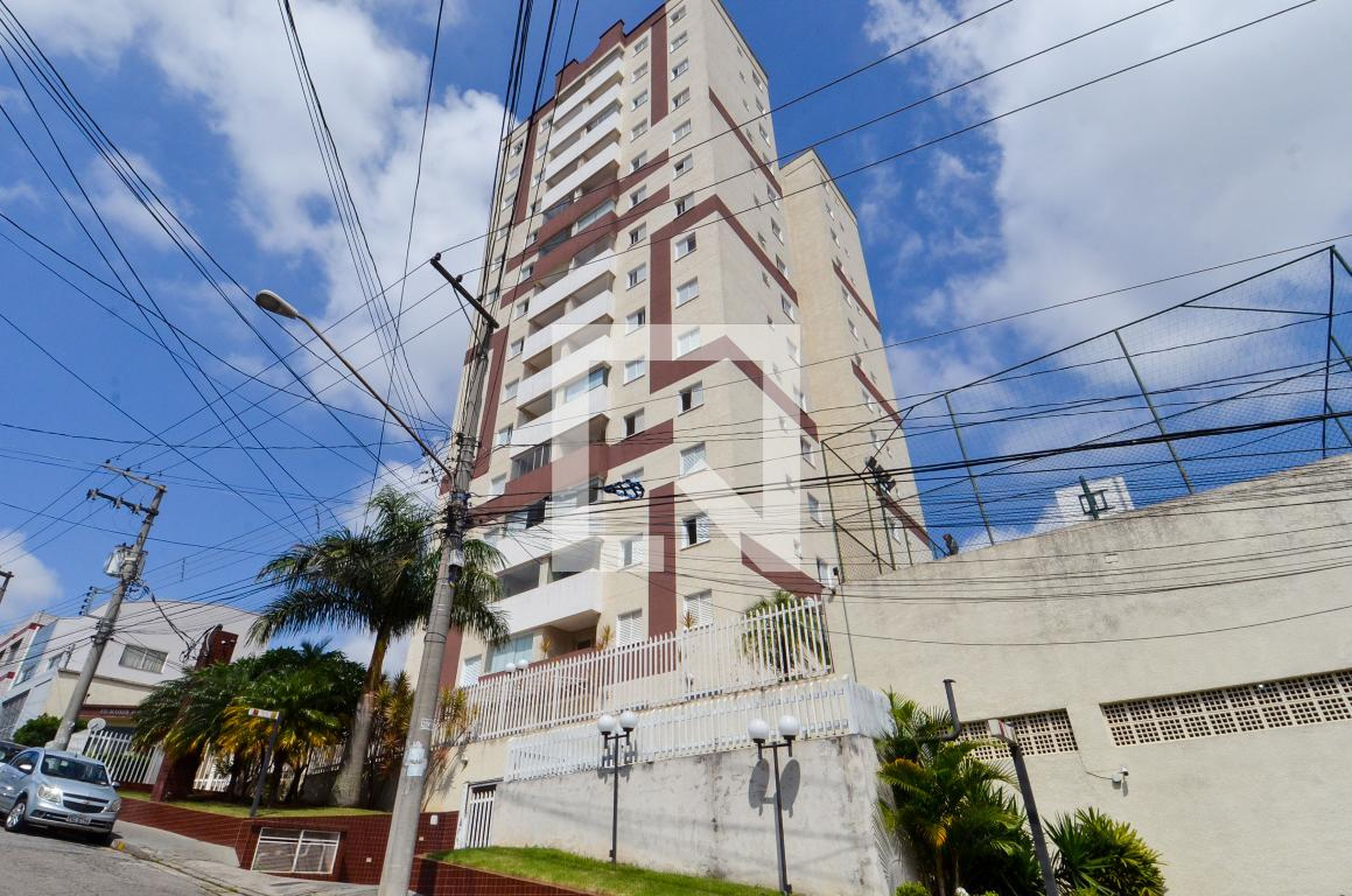 Fachada do Condomínio Edifício Maison Blanche