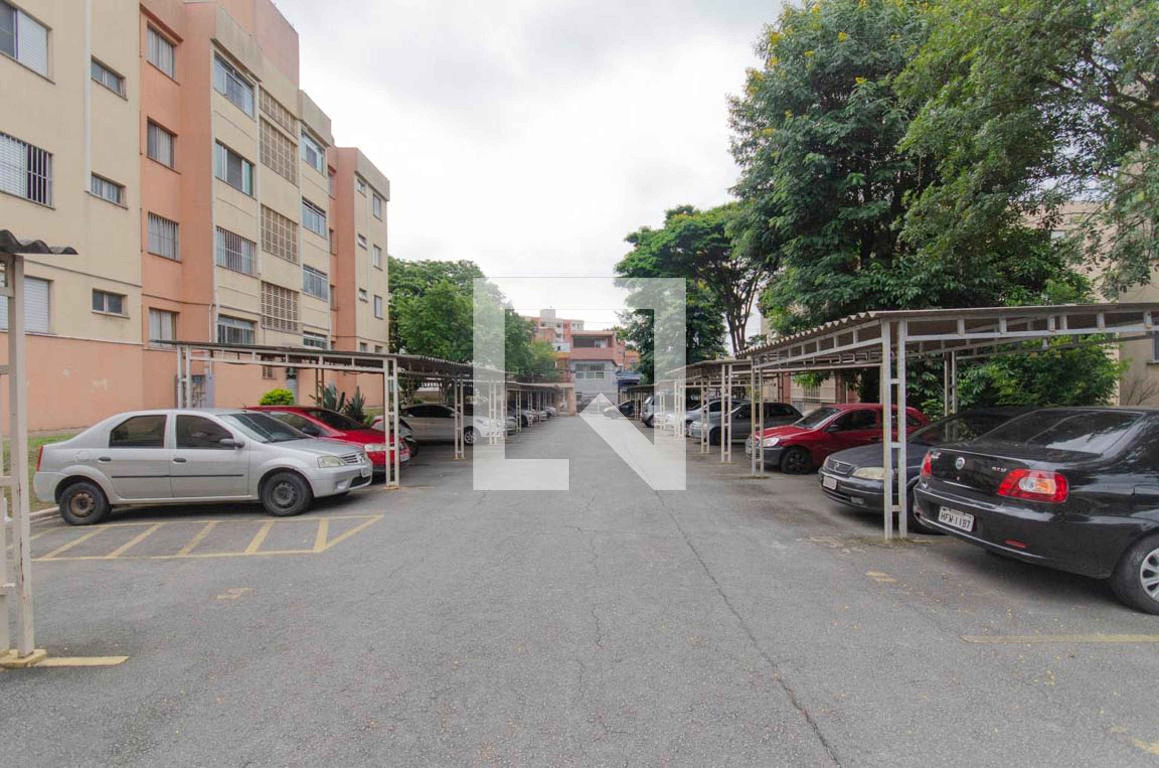 Estacionamento - Residencial José Lucenti