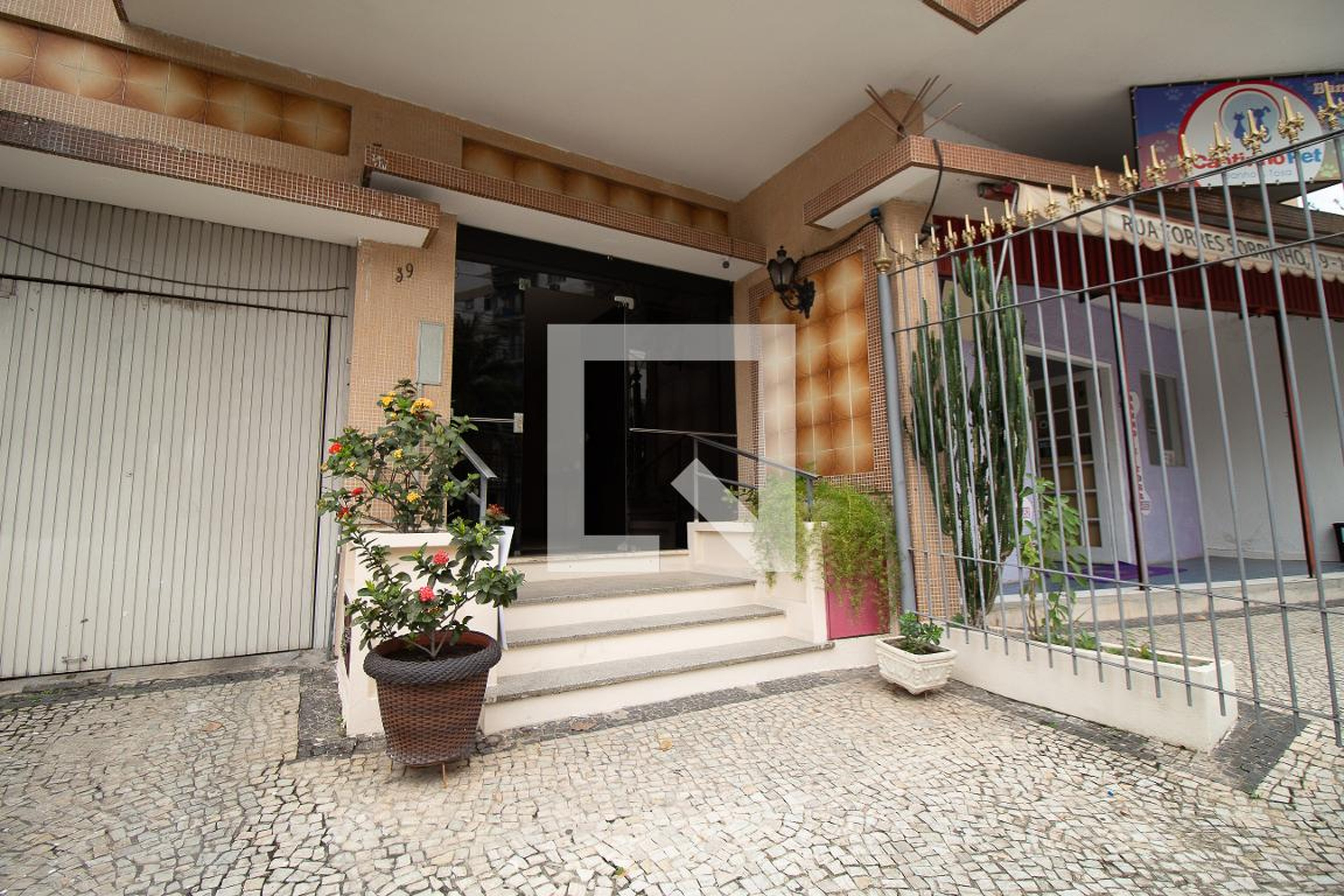 Fachada Edifício Sá Carneiro