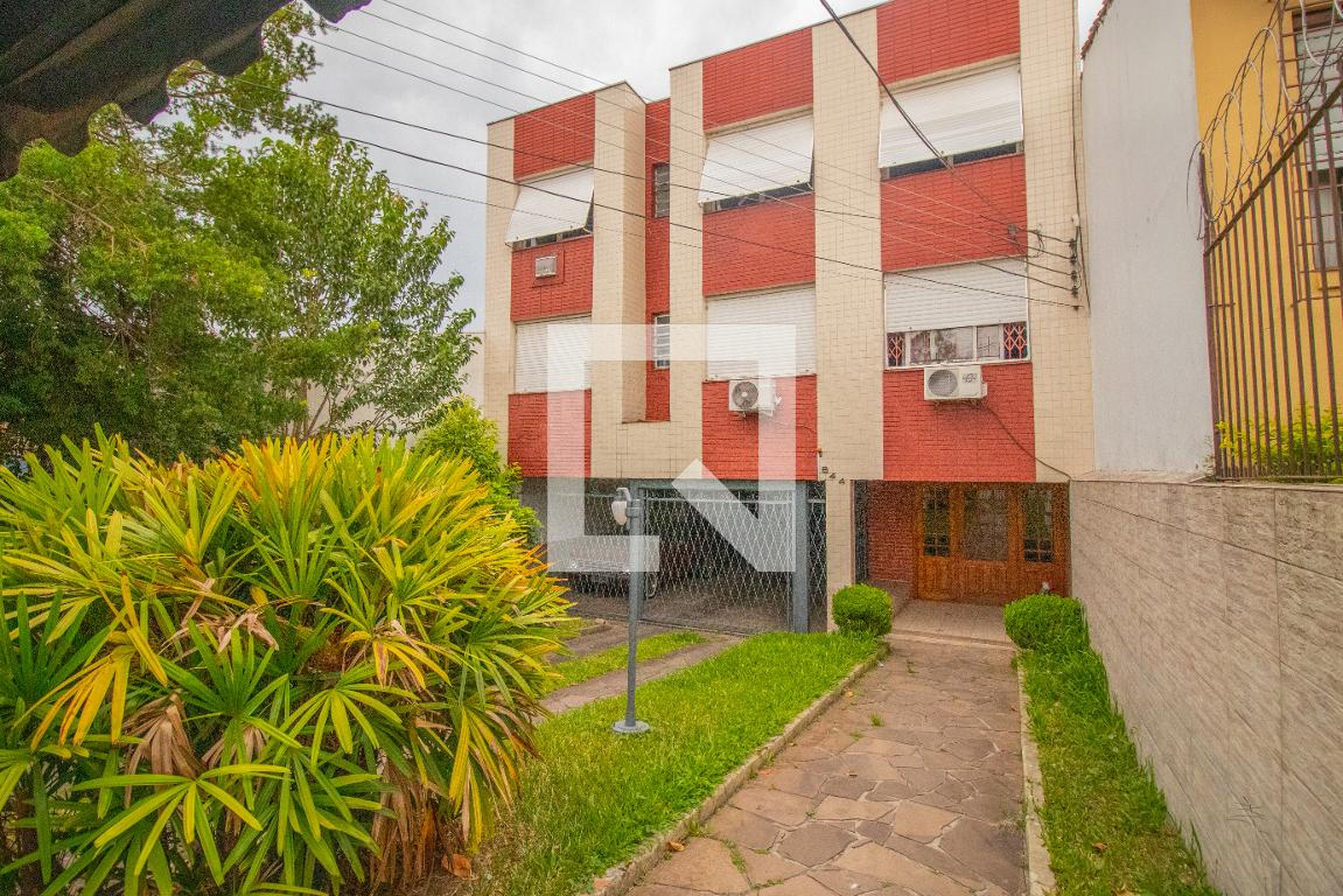 Fachada Condomínio em Rua Camaquã, 844