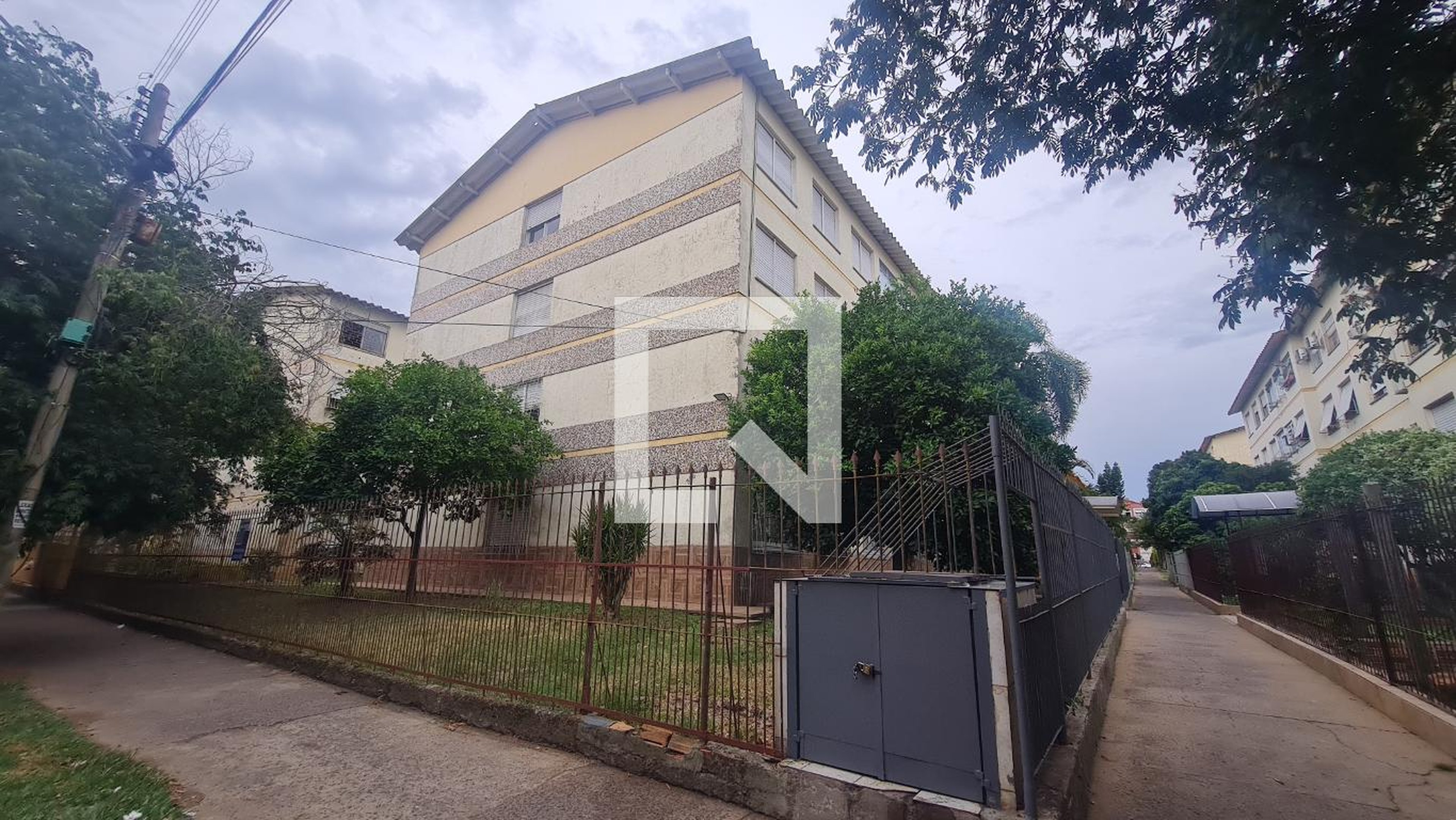 Fachada do Condomínio Condomínio em Rua Jandyr Maya Faillace, 365