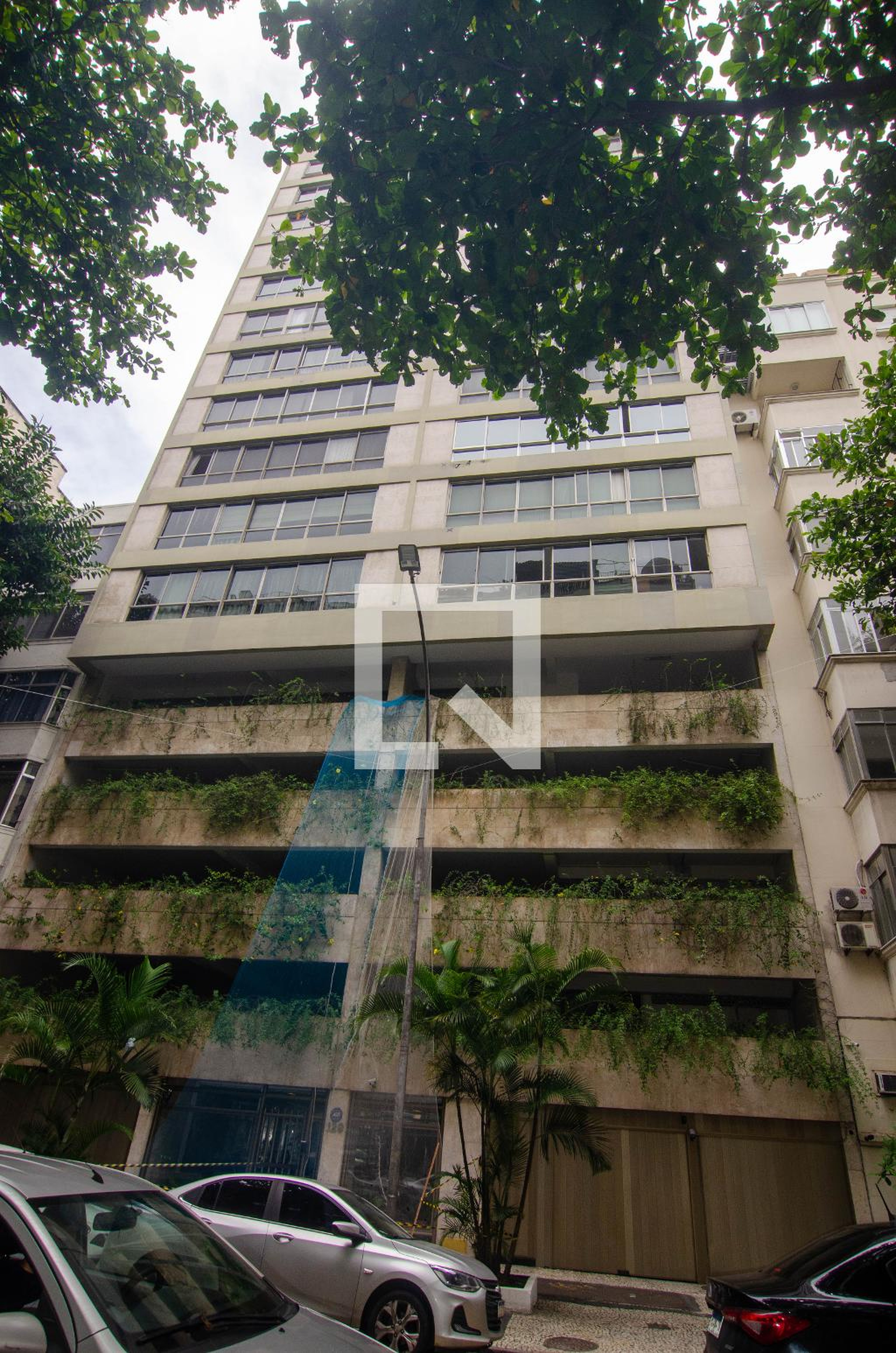 Fachada Condomínio em Avenida Rainha Elisabeth, 129