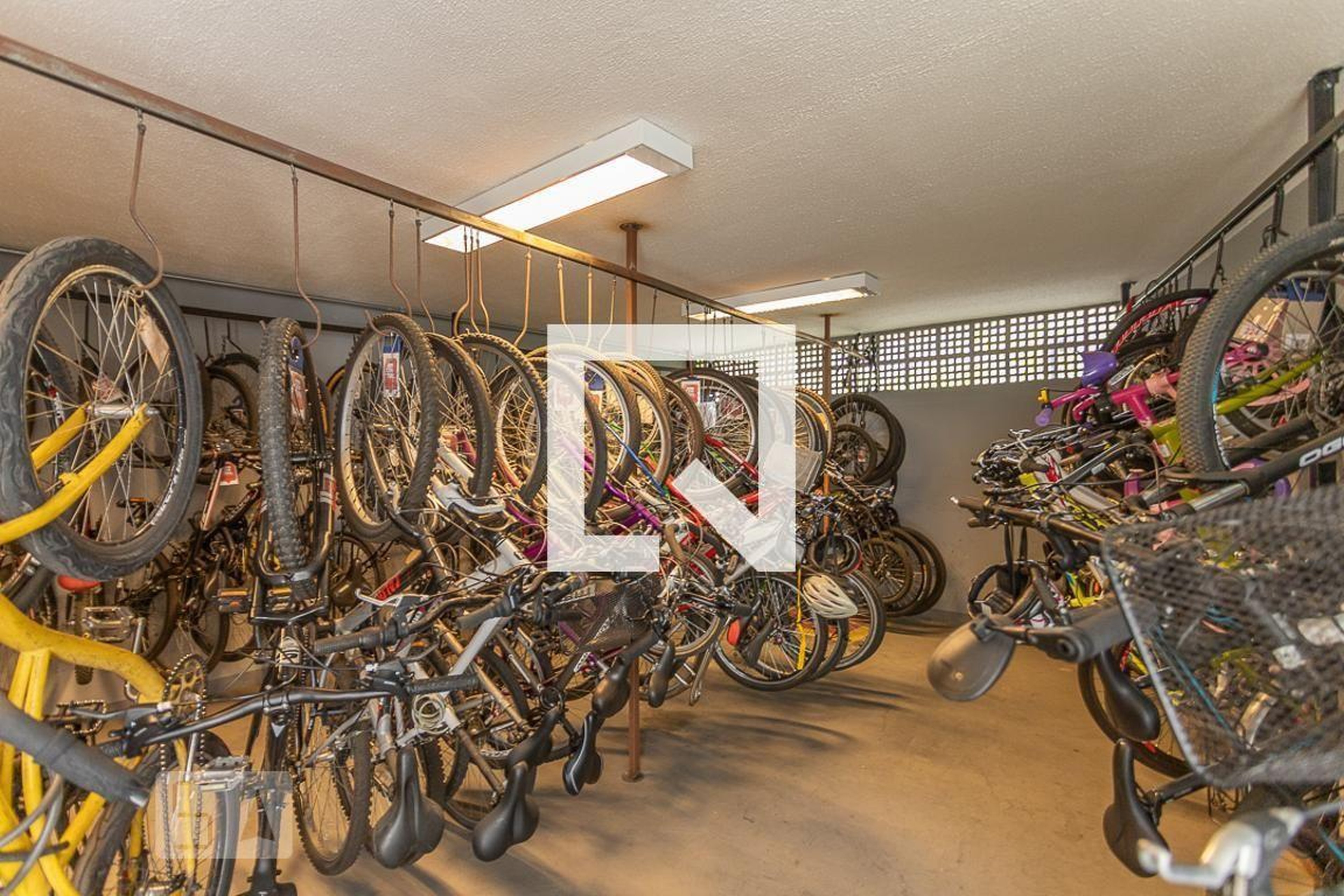 Bicicletario - Central Barra Memorial Telefone: 0800 100 2000