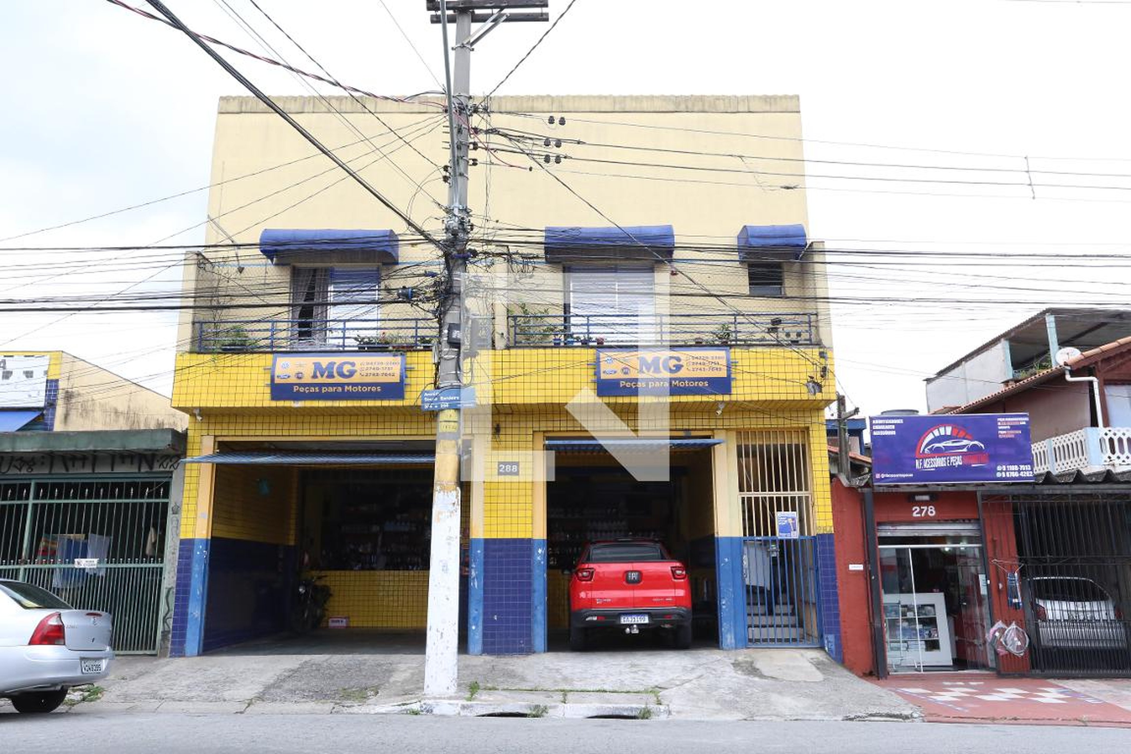 Fachada Condomínio em Avenida Sousa Bandeira, 284