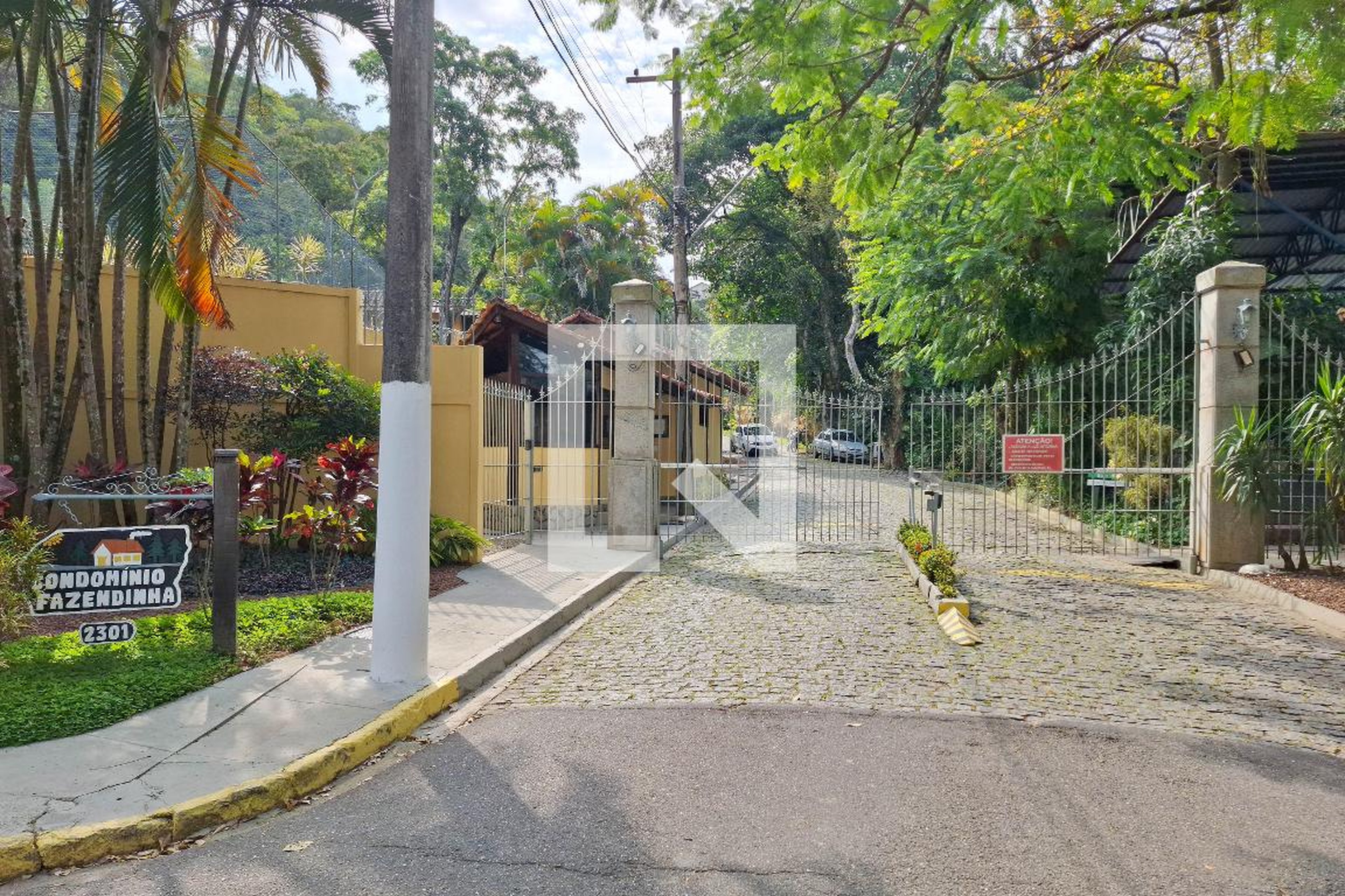 Fachada Condomínio Fazendinha