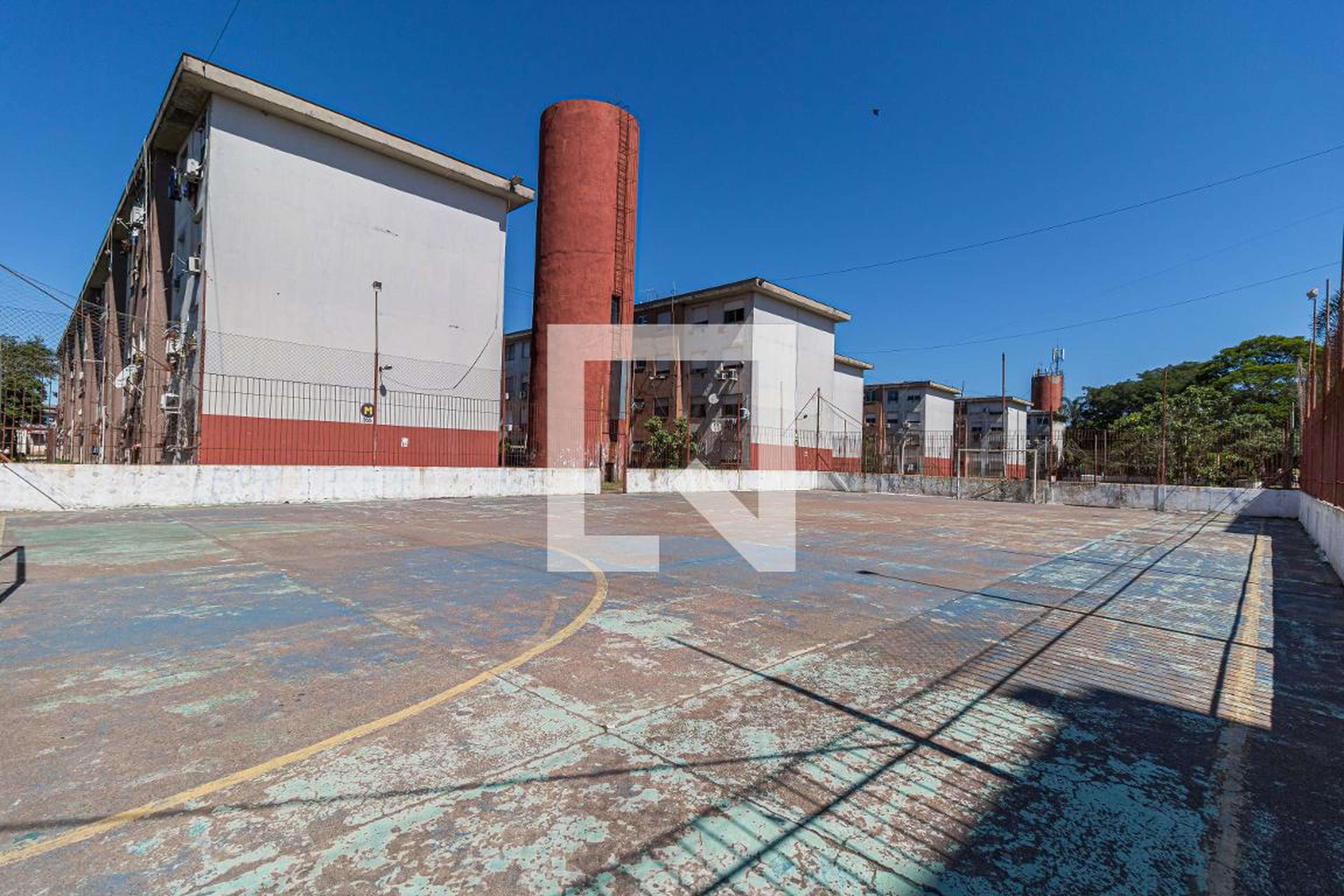 Quadra Esportiva Condomínio em Rua Santa Rosa de Lima, 200