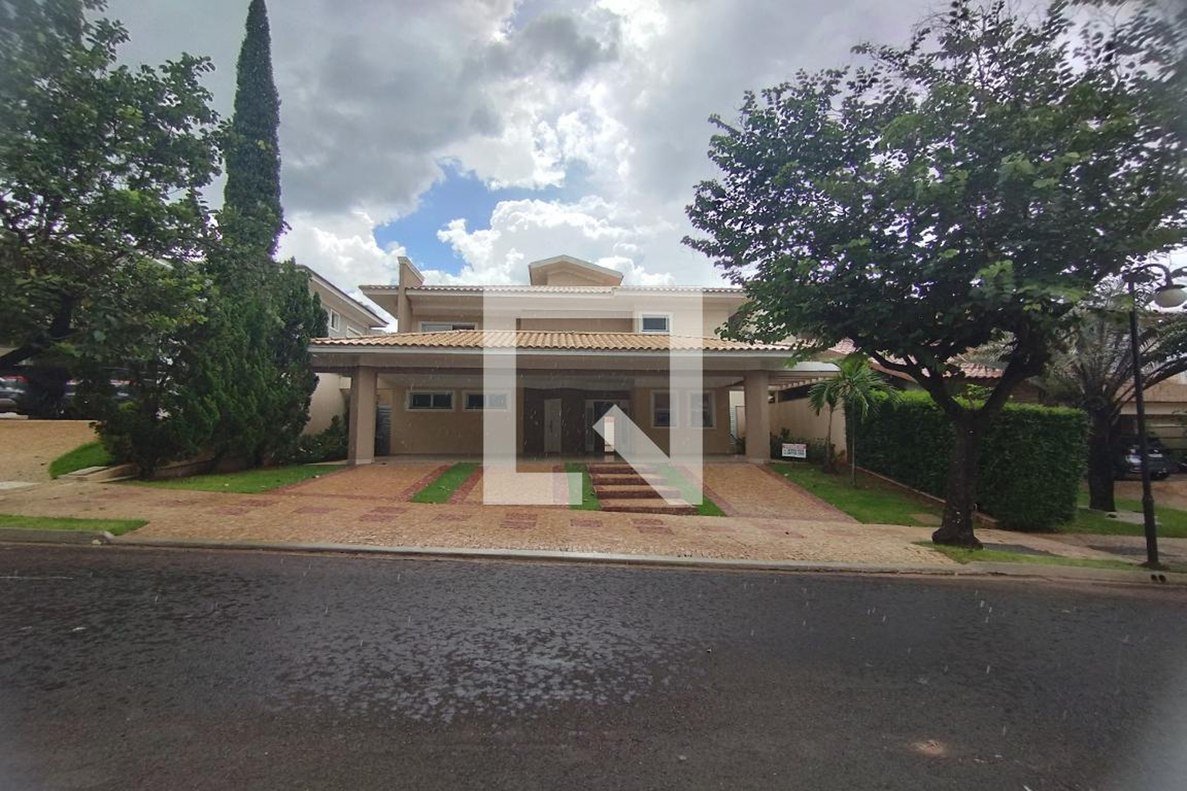 Fachada Condomínio Manacas