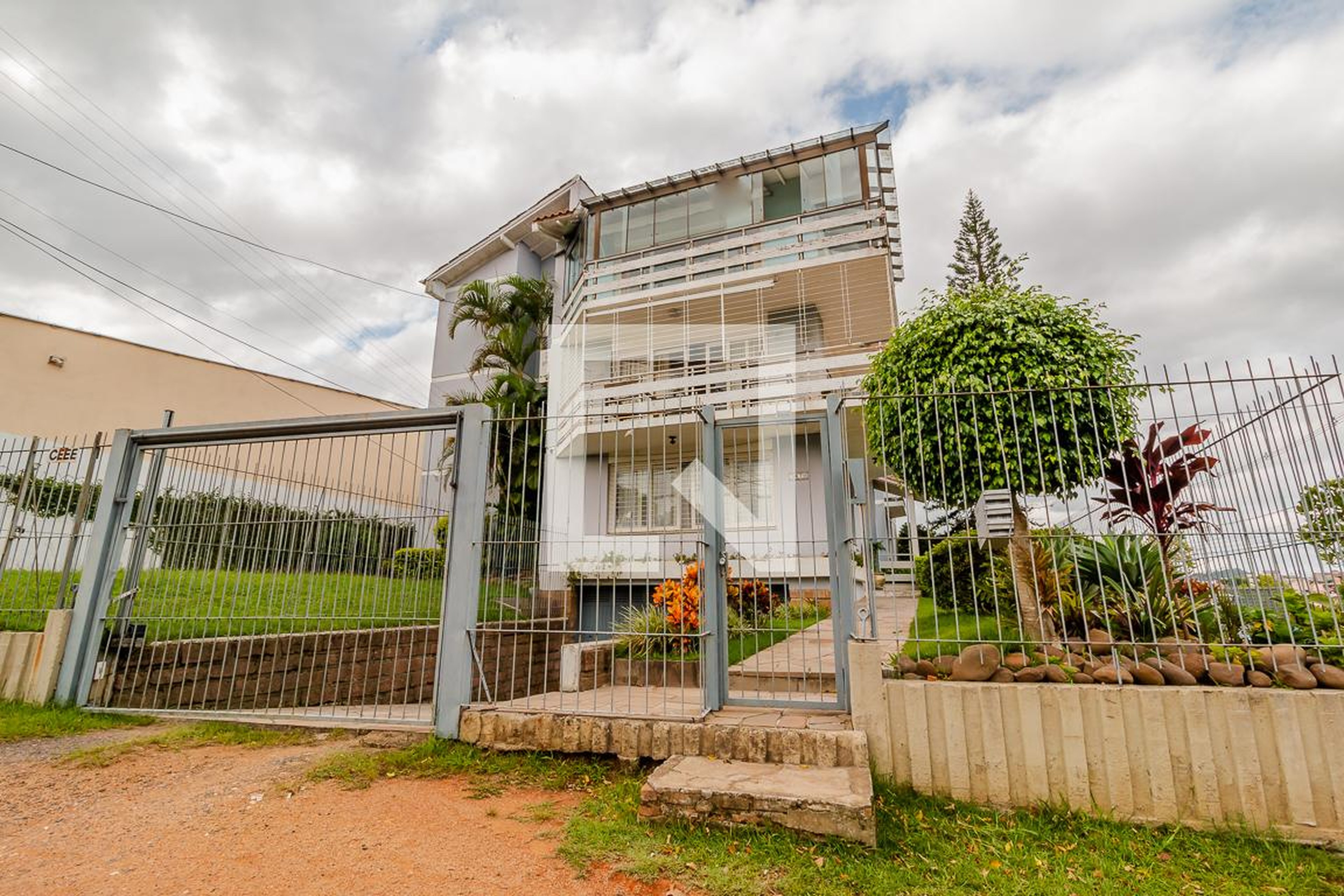 Fachada Condomínio em Avenida da Cavalhada, 5670