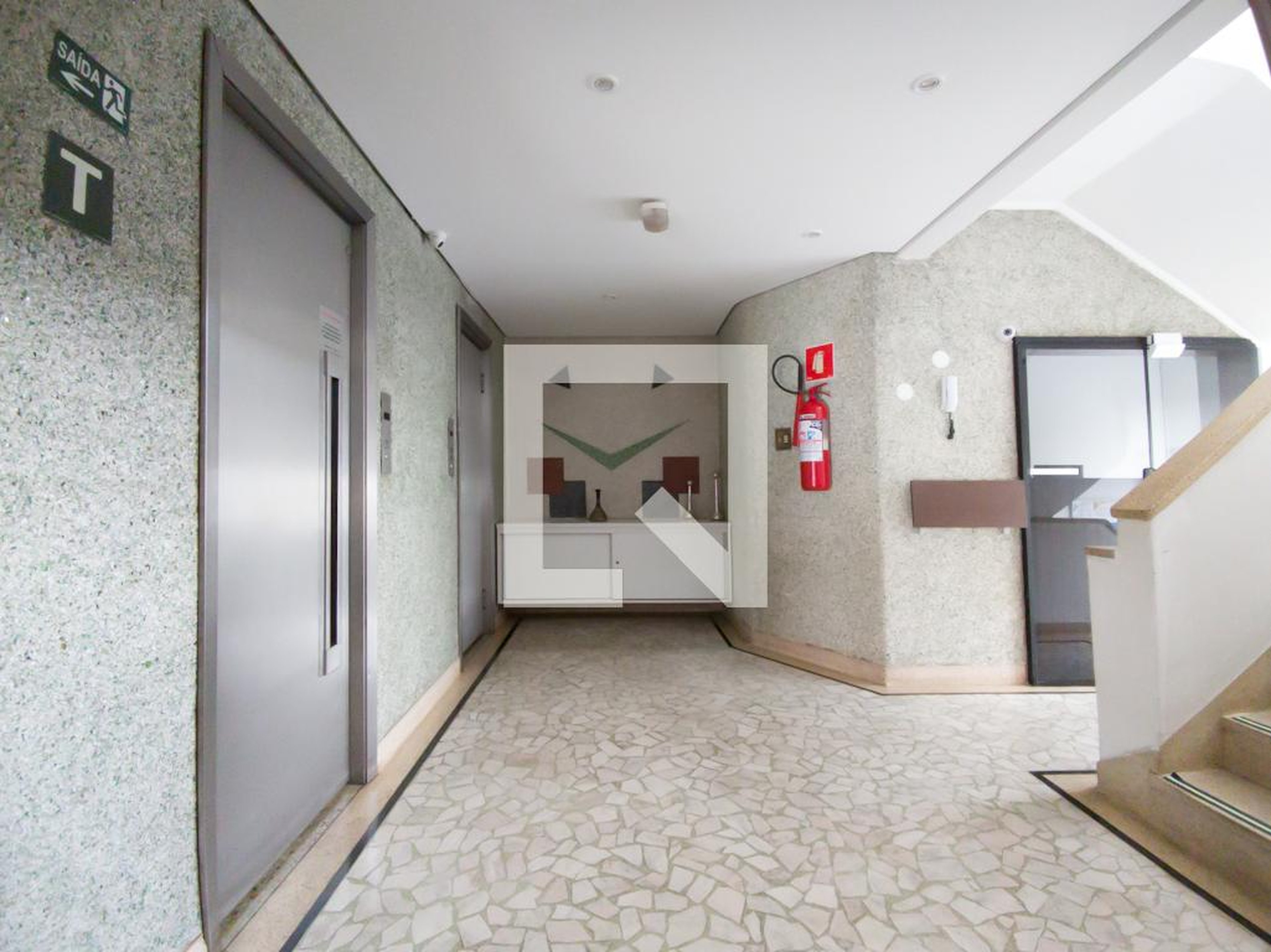 Hall de entrada - Edifício Sumaré