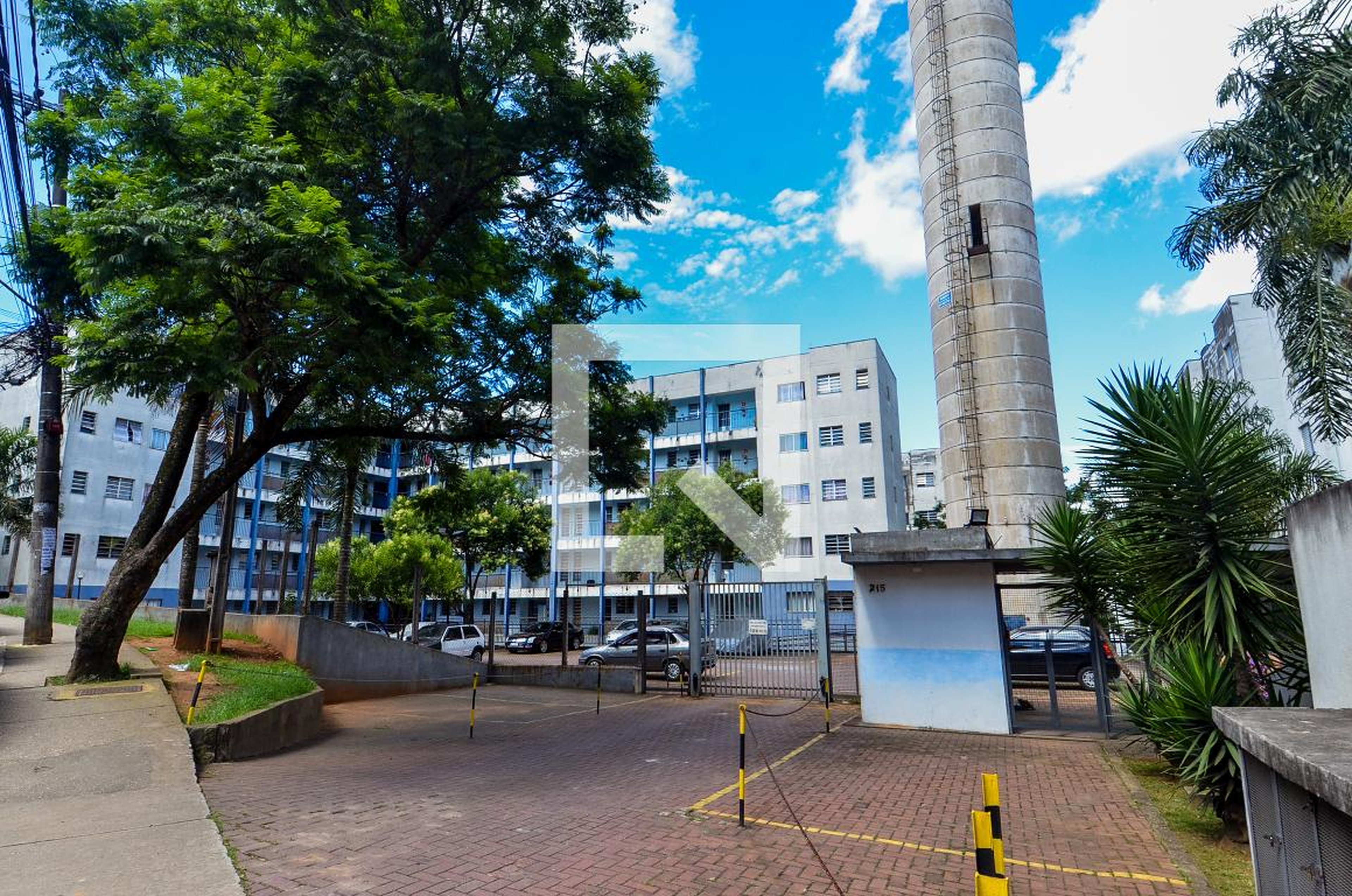 Fachada do Condomínio Condomínio Parque Estela